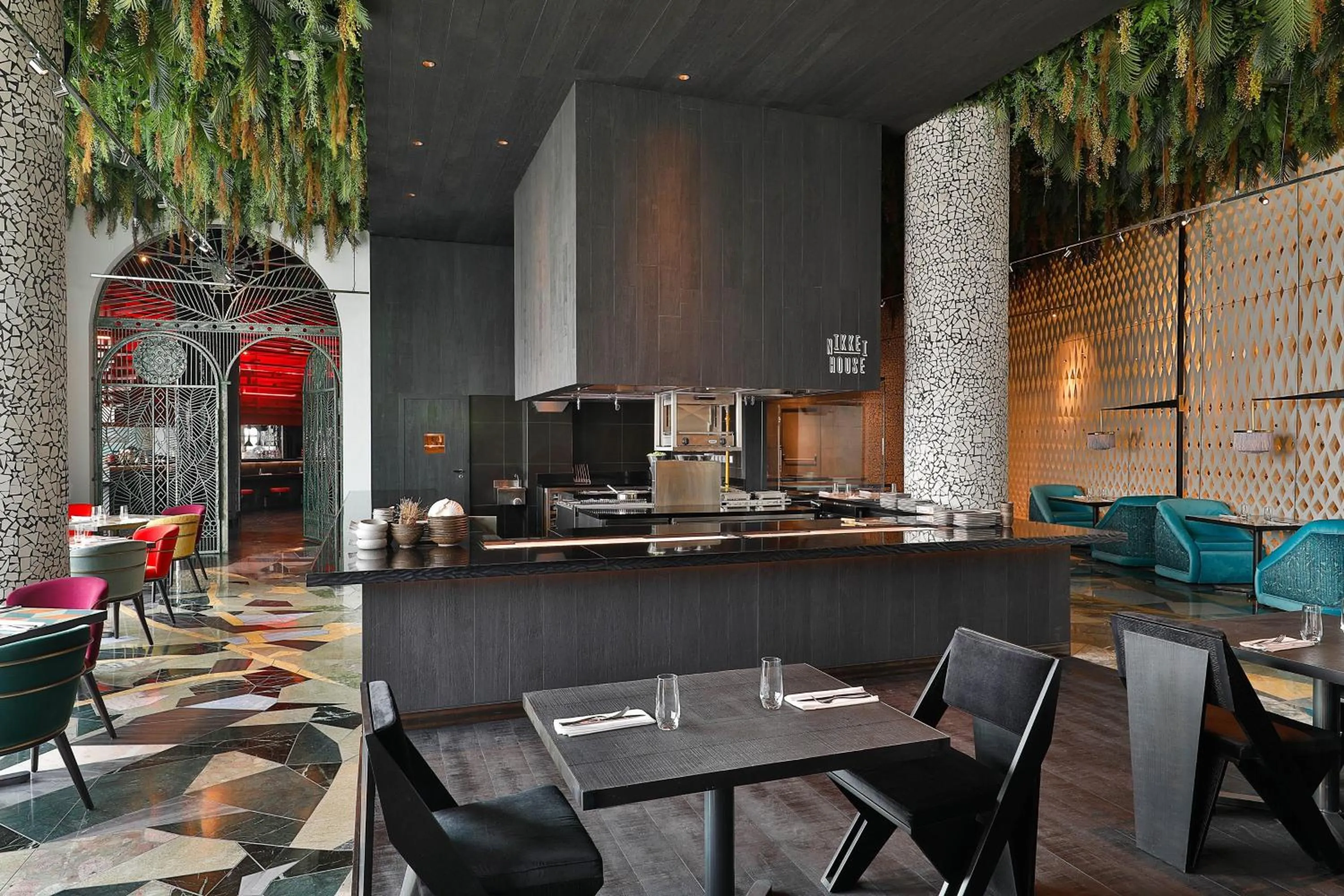 Restaurant/places to eat in W Abu Dhabi - Yas Island