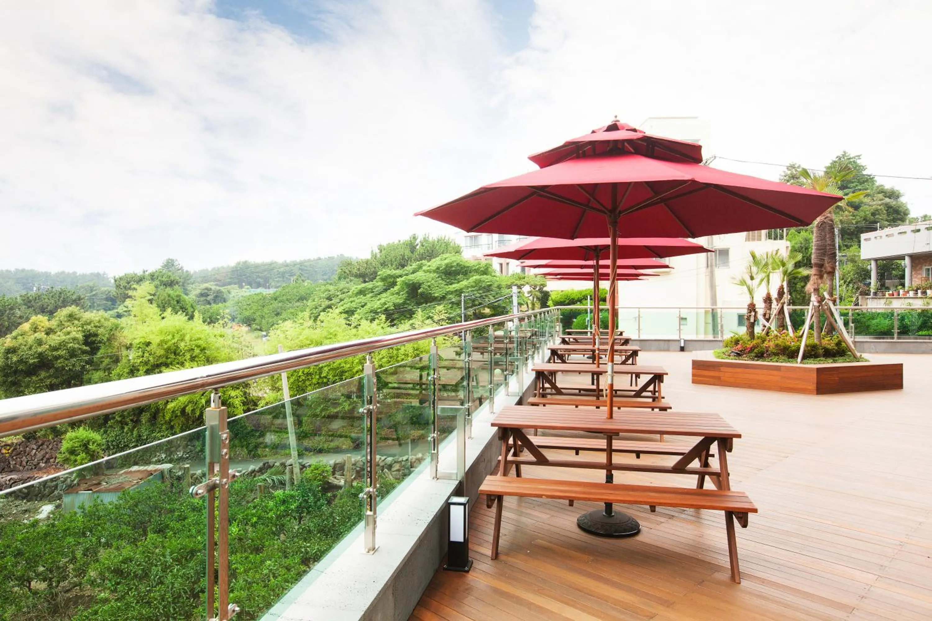 Patio in YOUUS Hotel