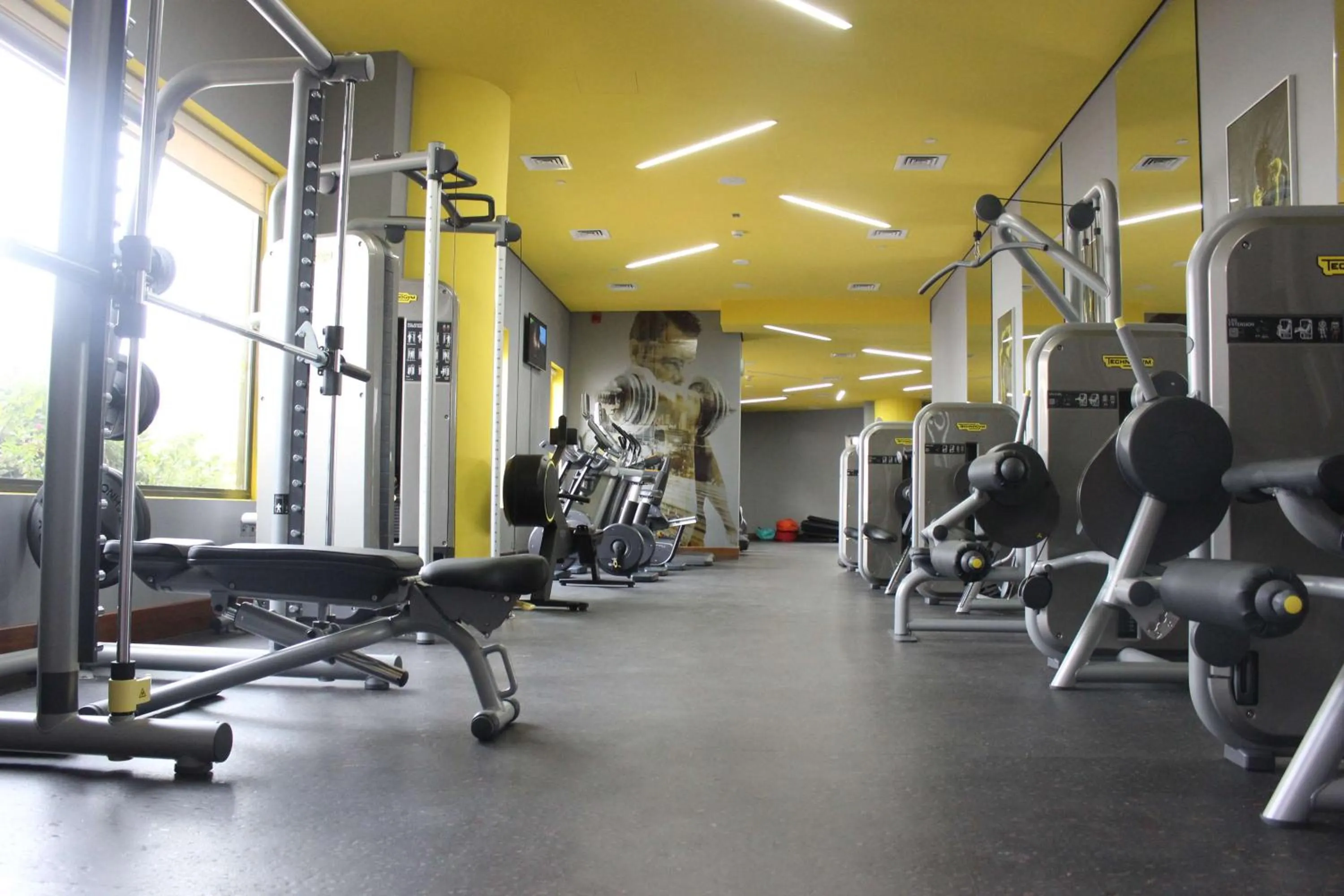 Fitness centre/facilities in Park Inn by Radisson Abu Dhabi Yas Island