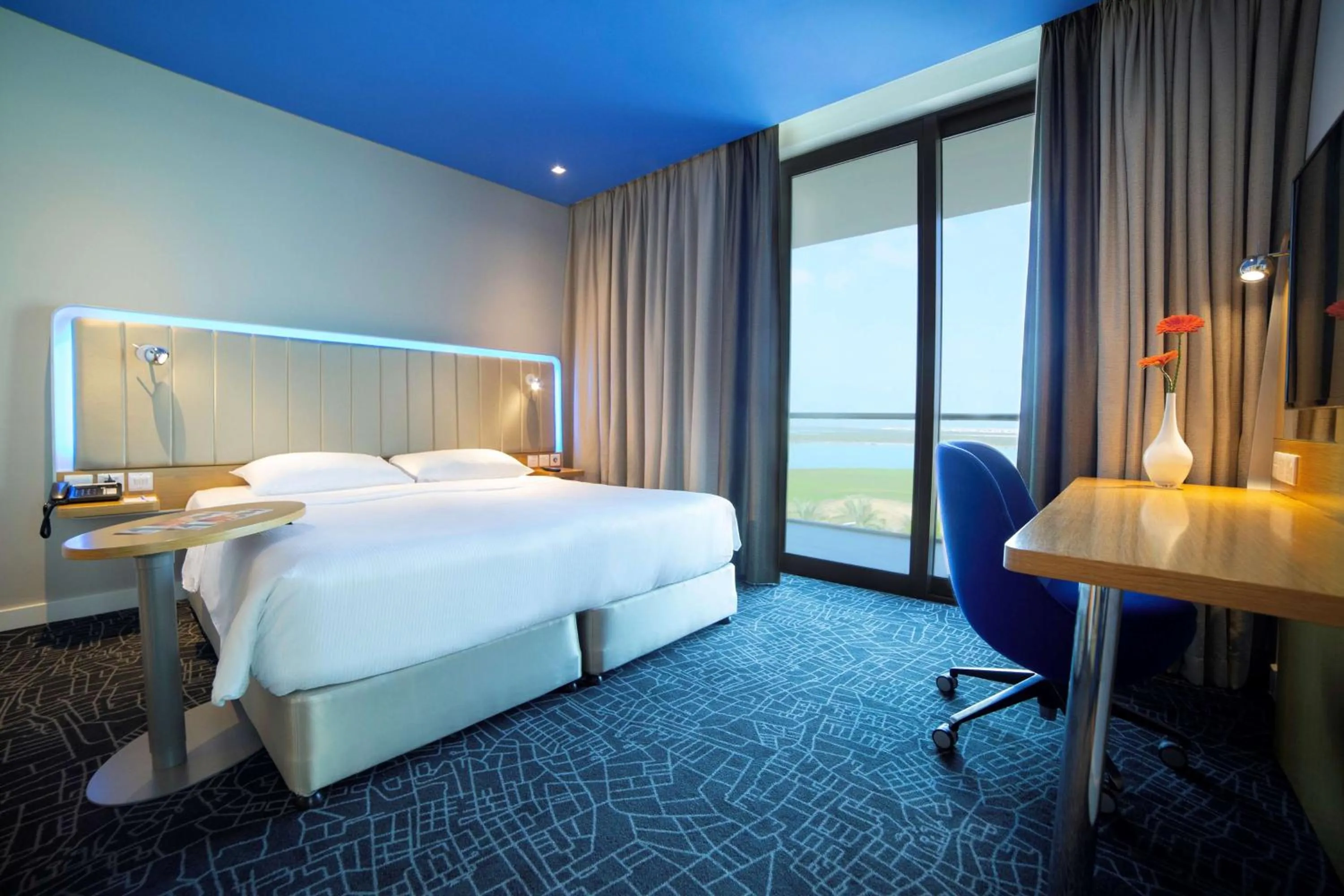 Suite with Balcony and Sea View - Free Beach Access in Park Inn by Radisson Abu Dhabi Yas Island