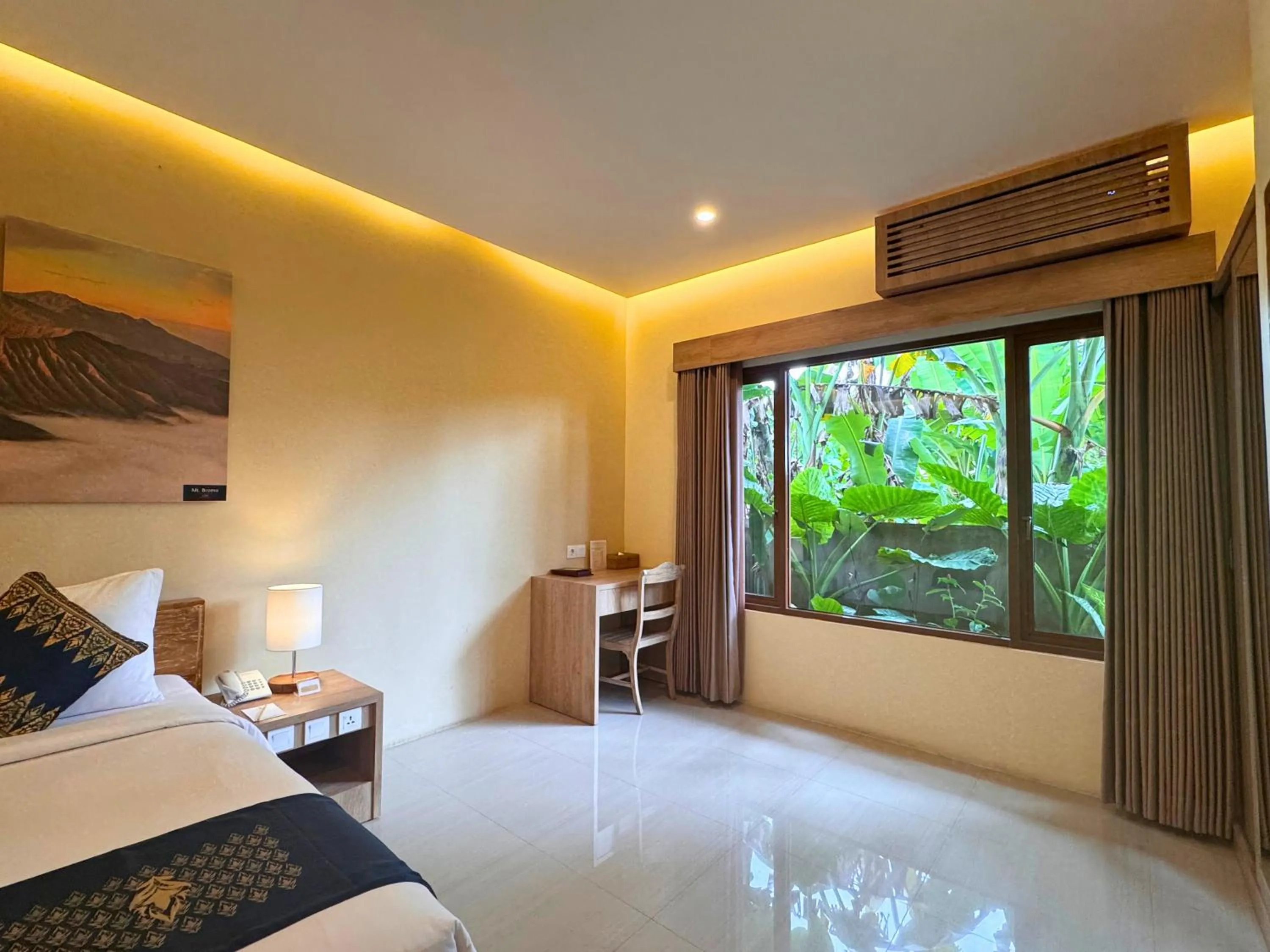 Garden, Bed in Royal Casa Ganesha