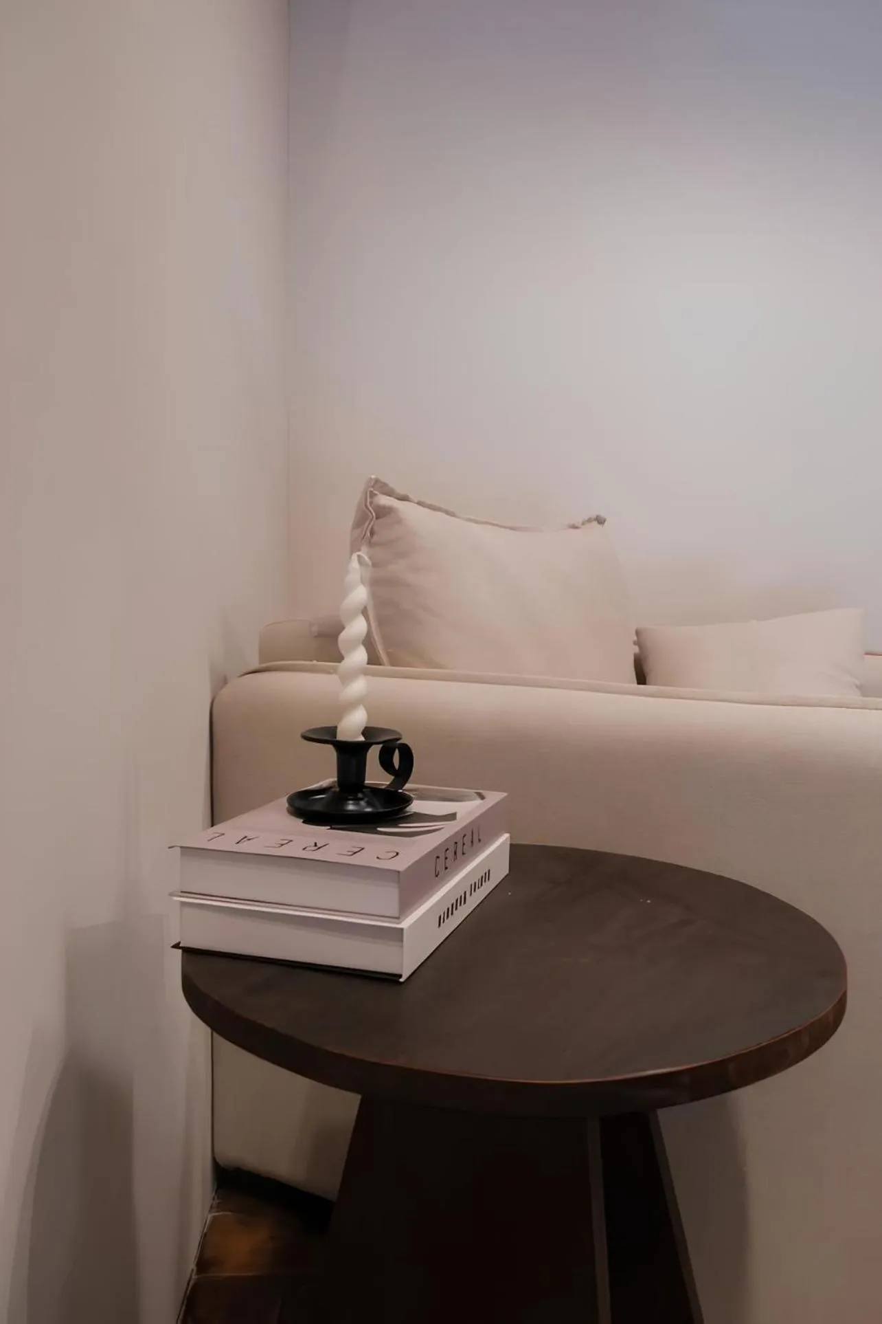 Seating area, Bed in Villa Windingland