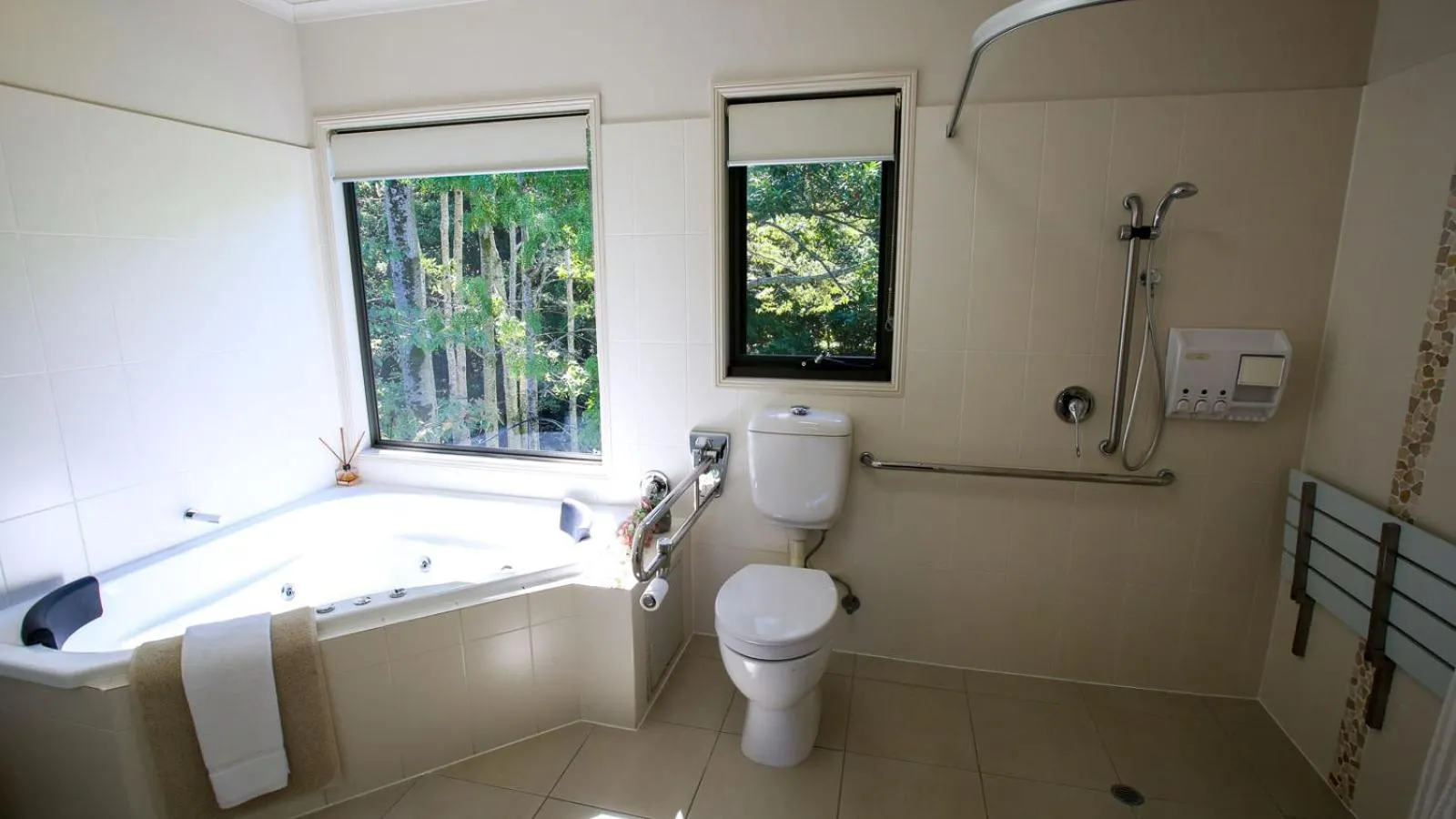 Shower in Tranquil Getaways On Obi Maleny