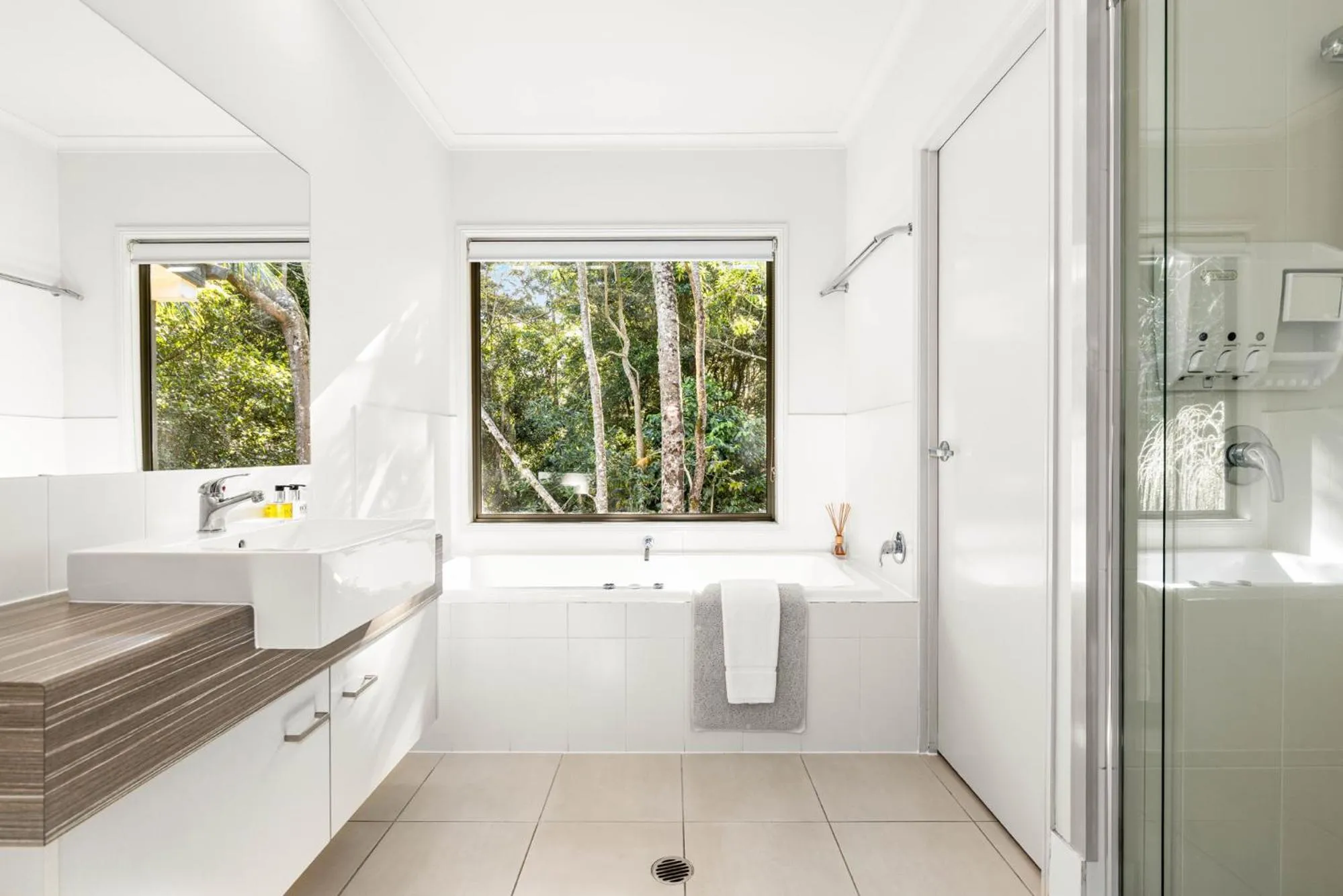 Shower in Tranquil Getaways On Obi Maleny
