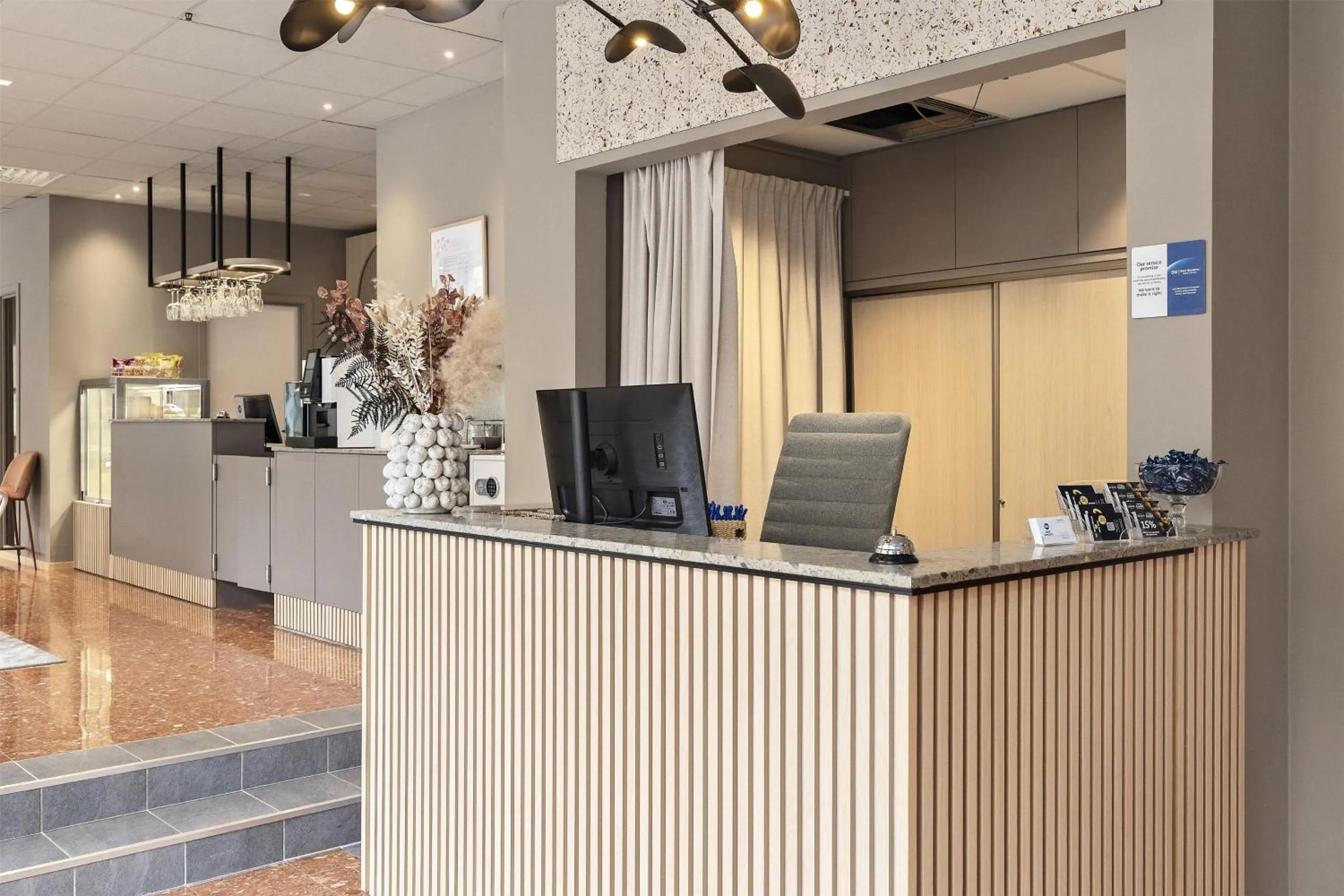 Lobby or reception in Best Western Hotel Svava