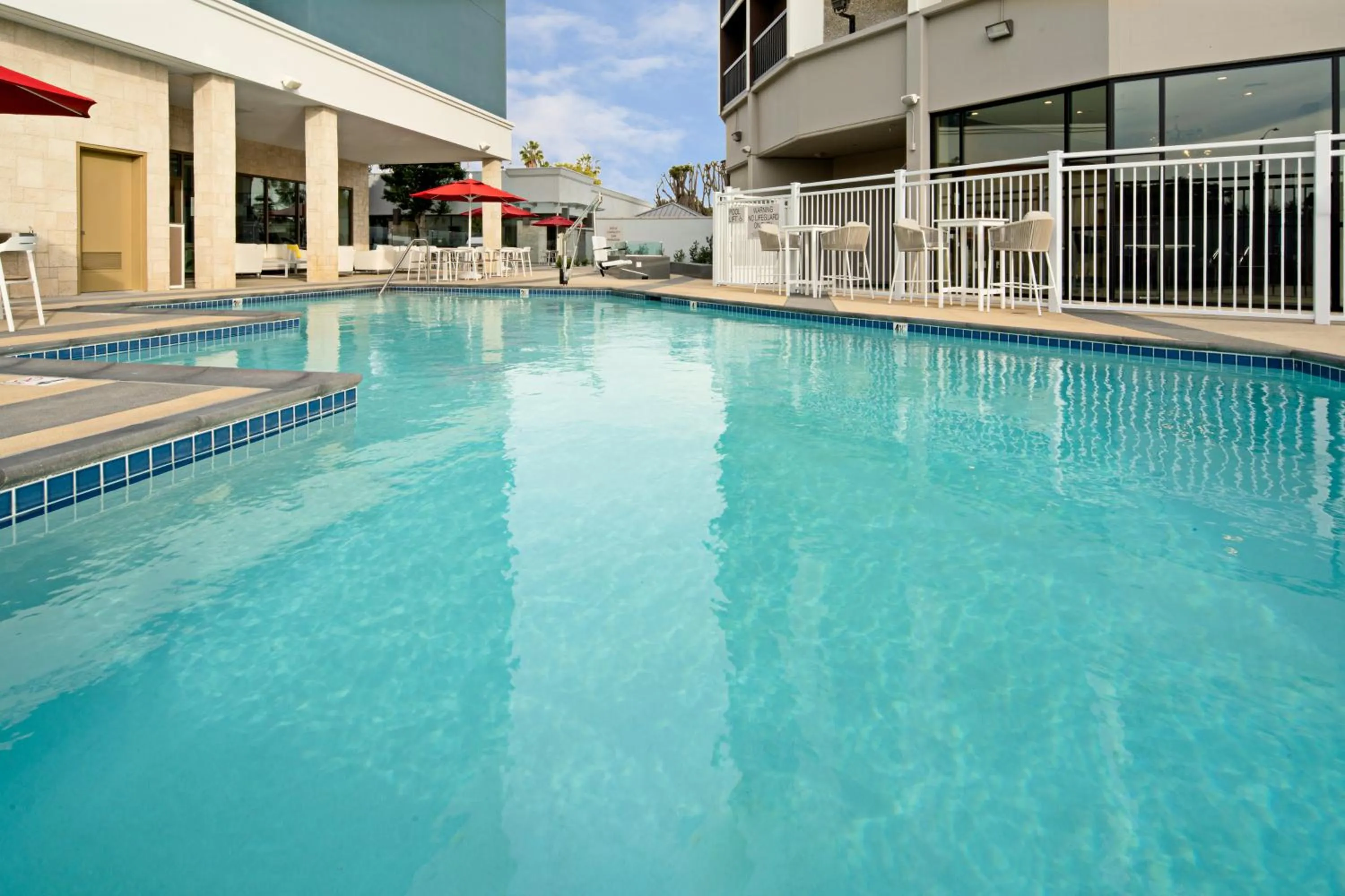 Hot Tub in Holiday Inn Long Beach - Airport by IHG
