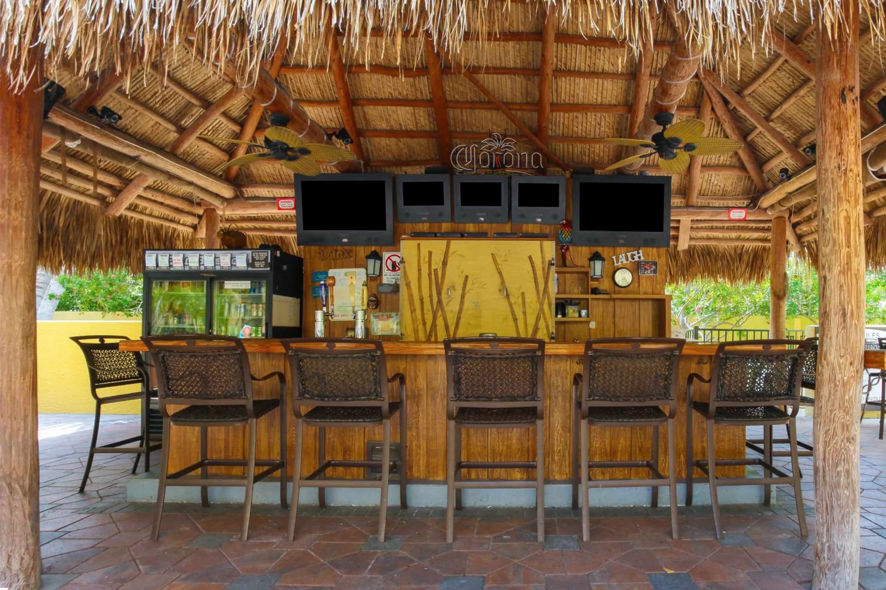 Lounge or bar in Staybridge Suites Naples - Gulf Coast, an IHG Hotel