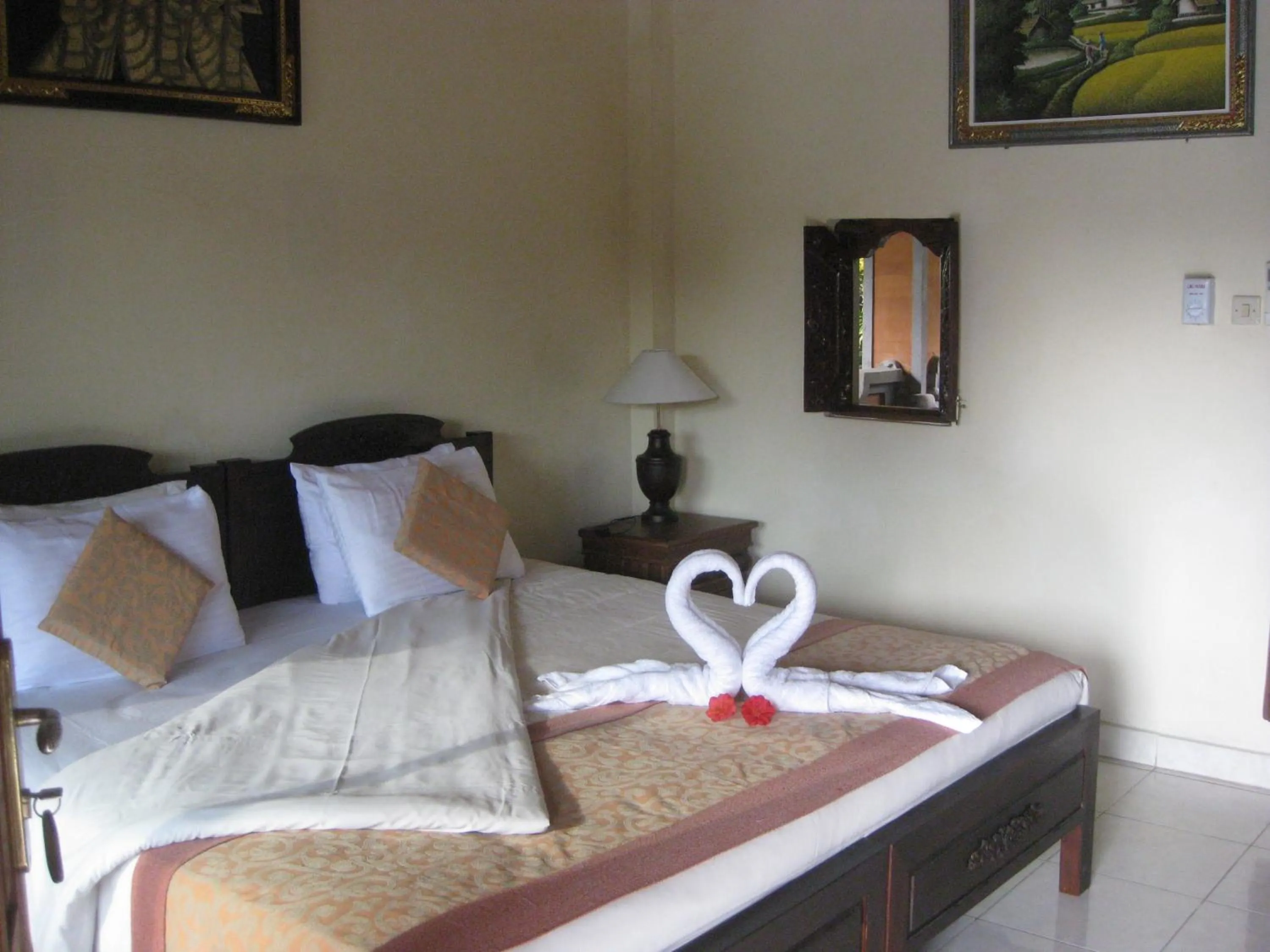 Bed in Ubud Sensasi Bungalow