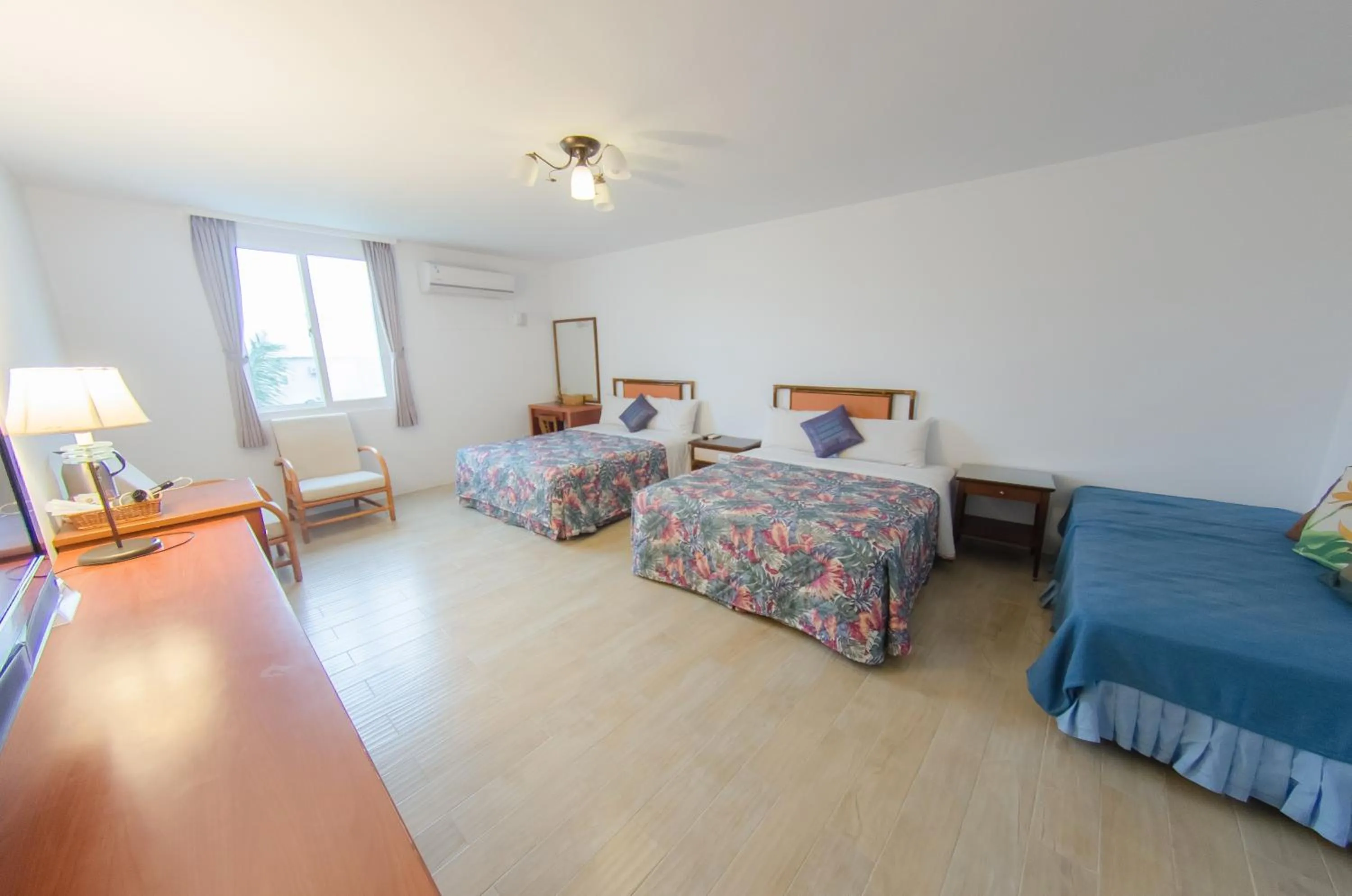 Day, Bed in Palm Tree Hotel Kenting