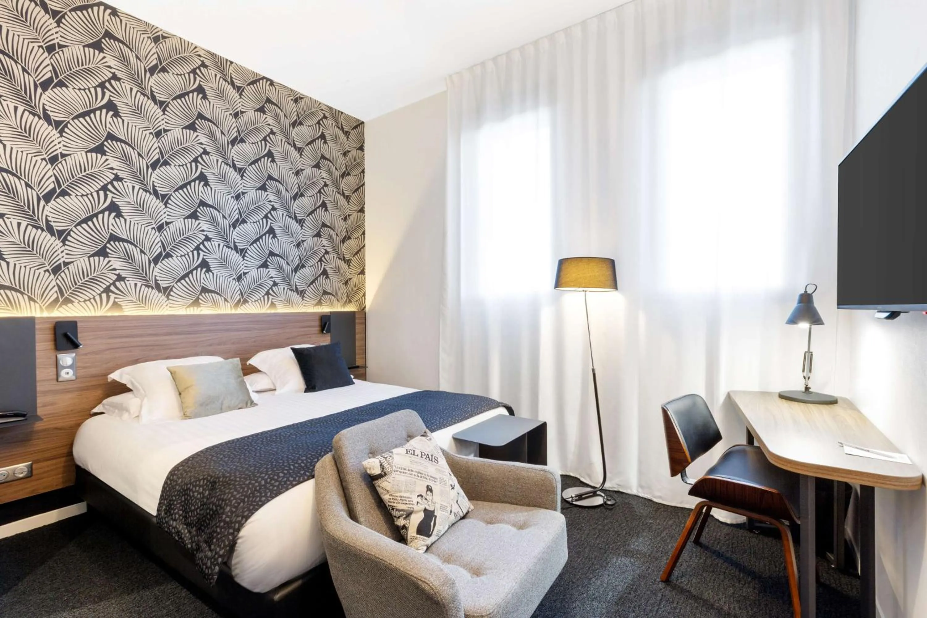 Bedroom, Bed in Best Western Plus Europe Hôtel Brest