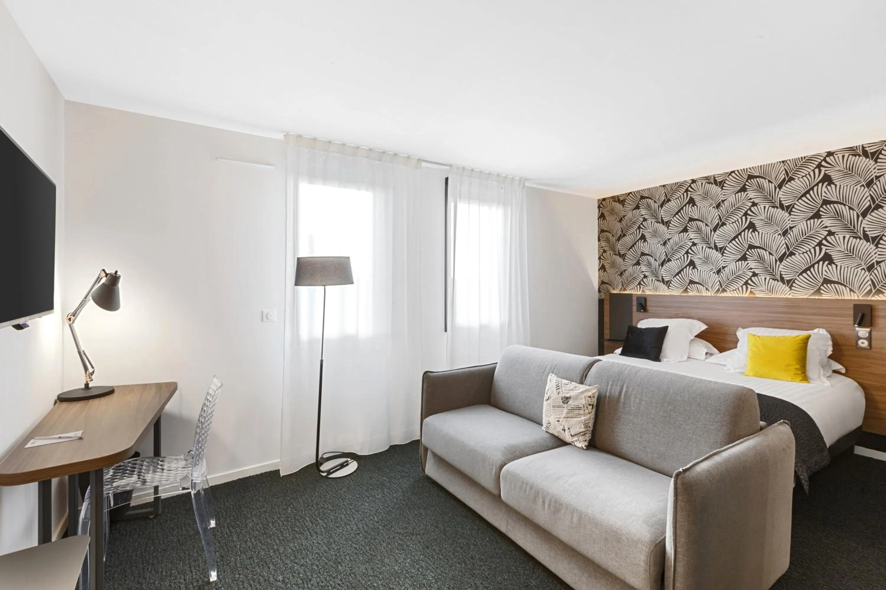 Photo of the whole room, Bed in Best Western Plus Europe Hôtel Brest