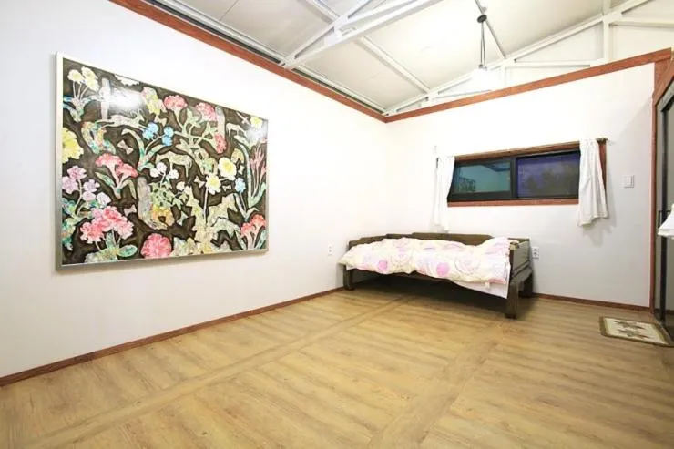 Bed in Dowon Guesthouse