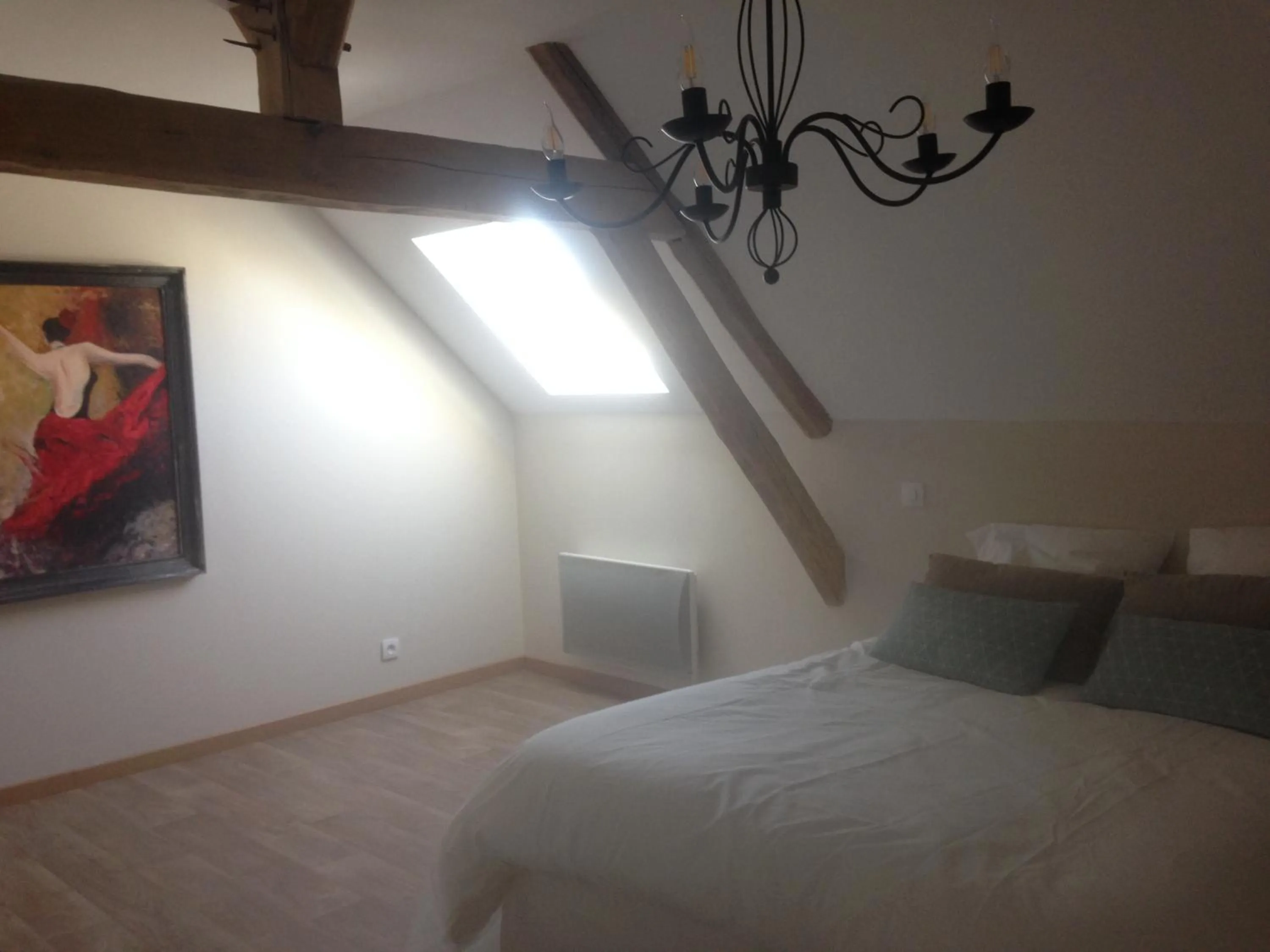 Property building, Bed in Kasaloc