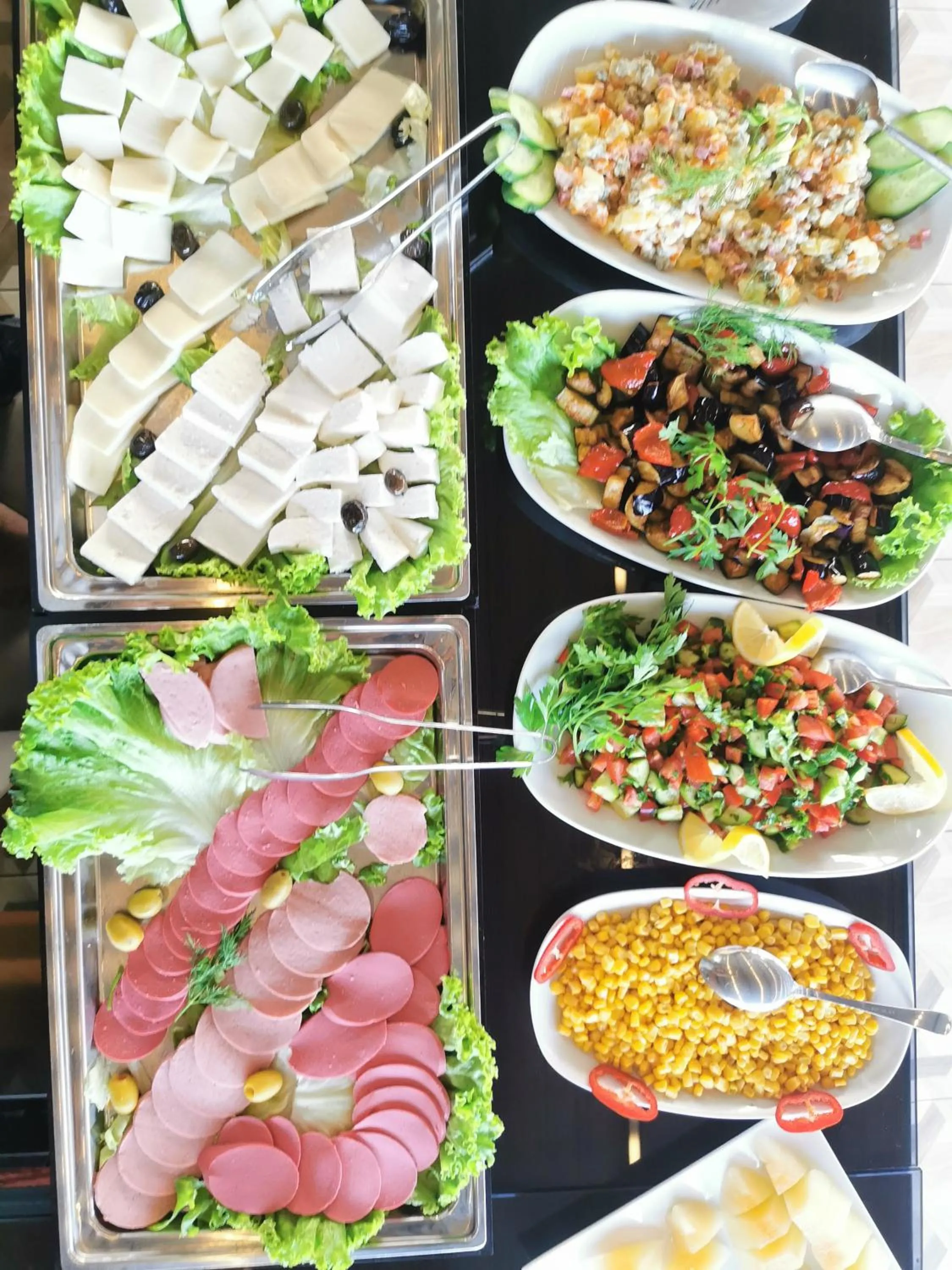 Breakfast in Apple Tree Hotel