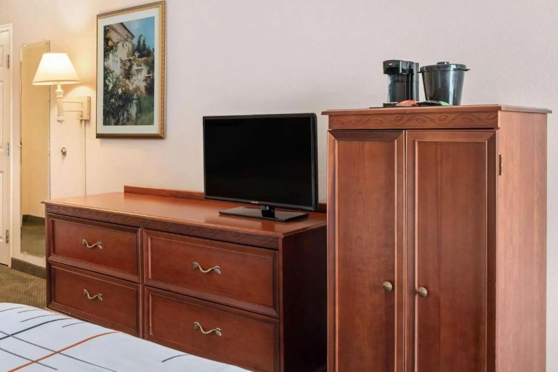 Bedroom, Bed in La Quinta Inn and Suites Fort Myers I-75