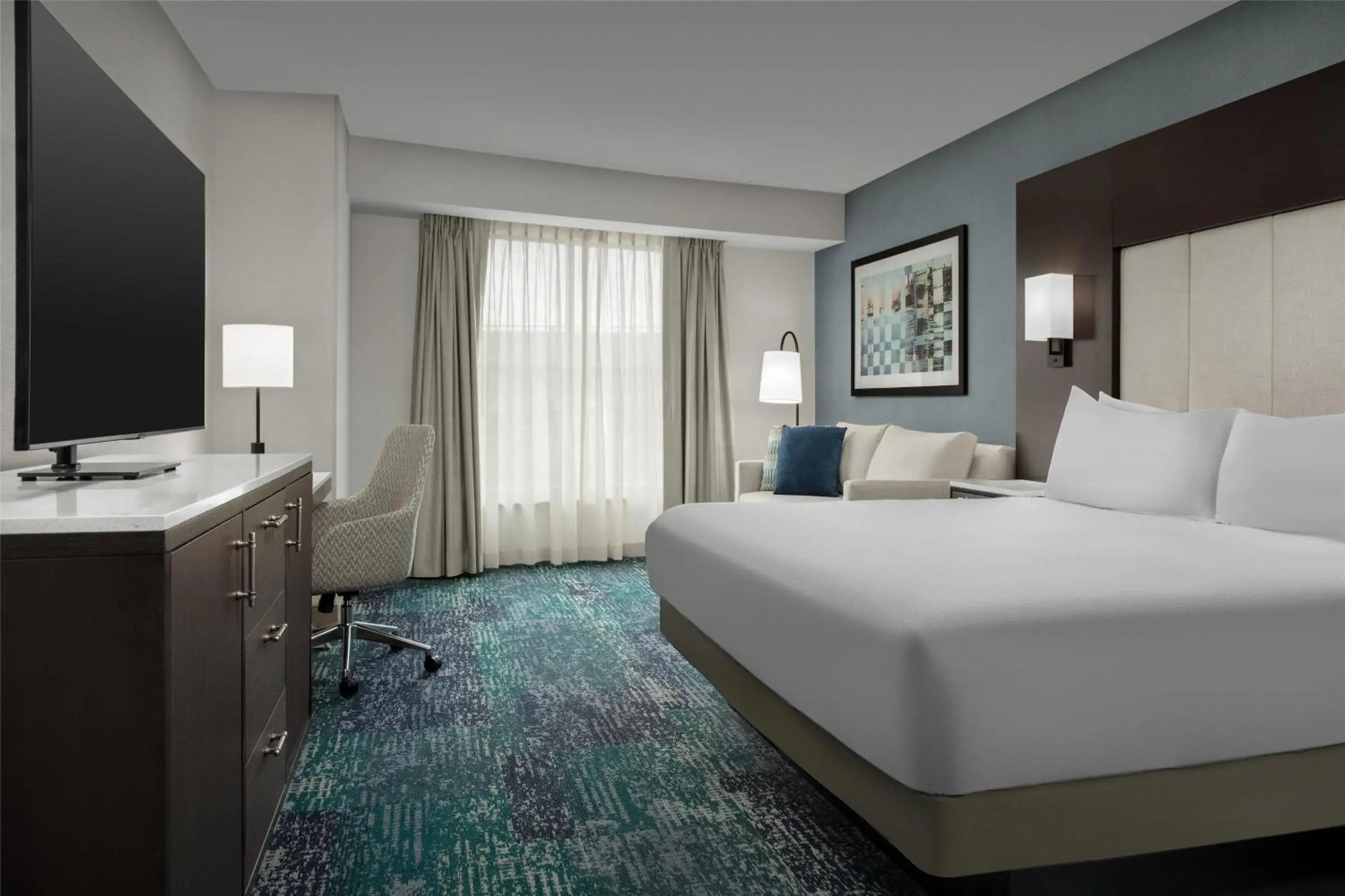 Room, 1 King Bed with Sofa Bed (Mini Fridge/Microwave) in Hilton Garden Inn Portsmouth Downtown Room, 1 King Bed with Sofa Bed (Mini Fridge/Microwave) in Hilton Garden Inn Portsmouth Downtown