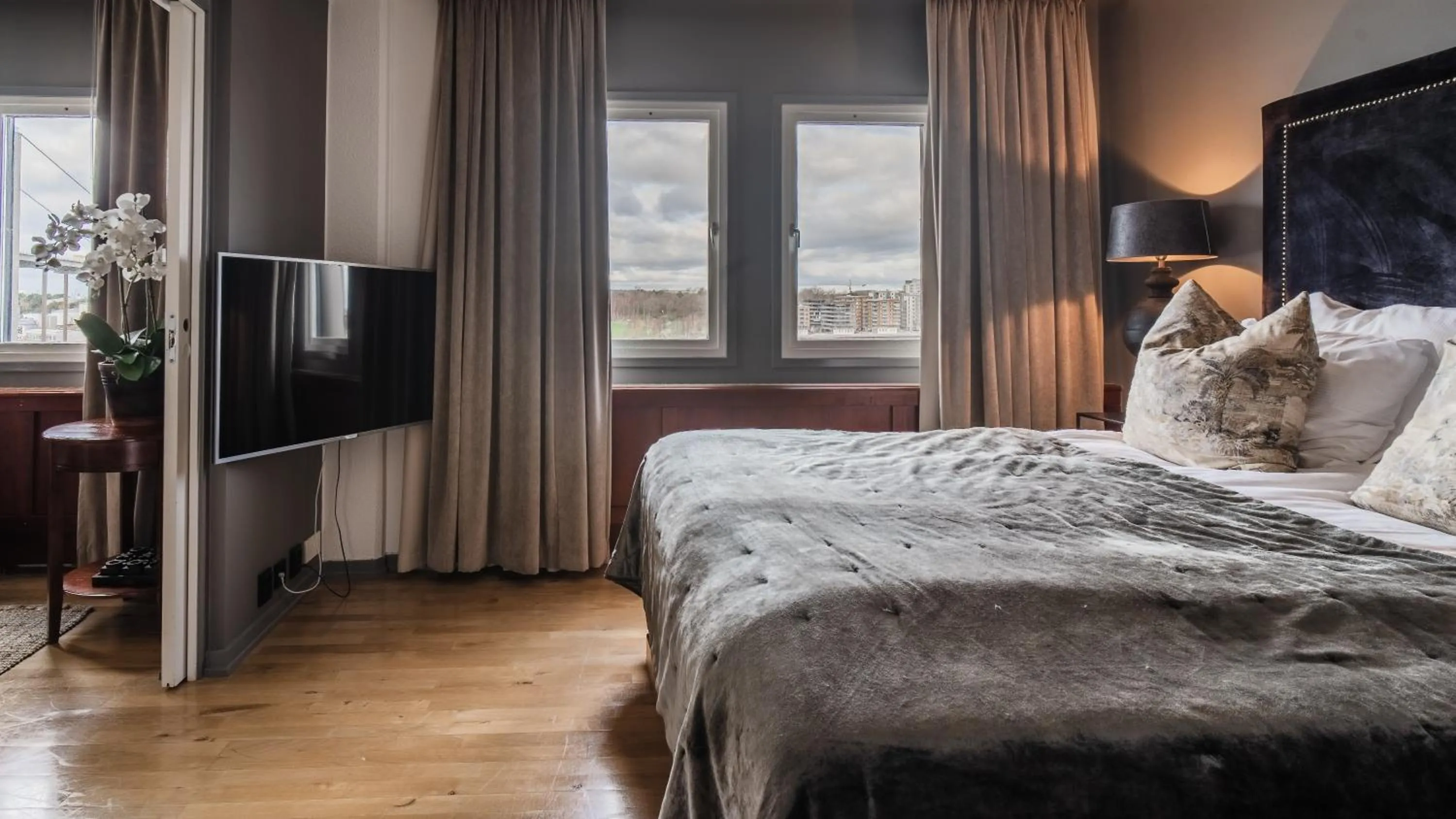 Bedroom, Bed in Quality Hotel Waterfront