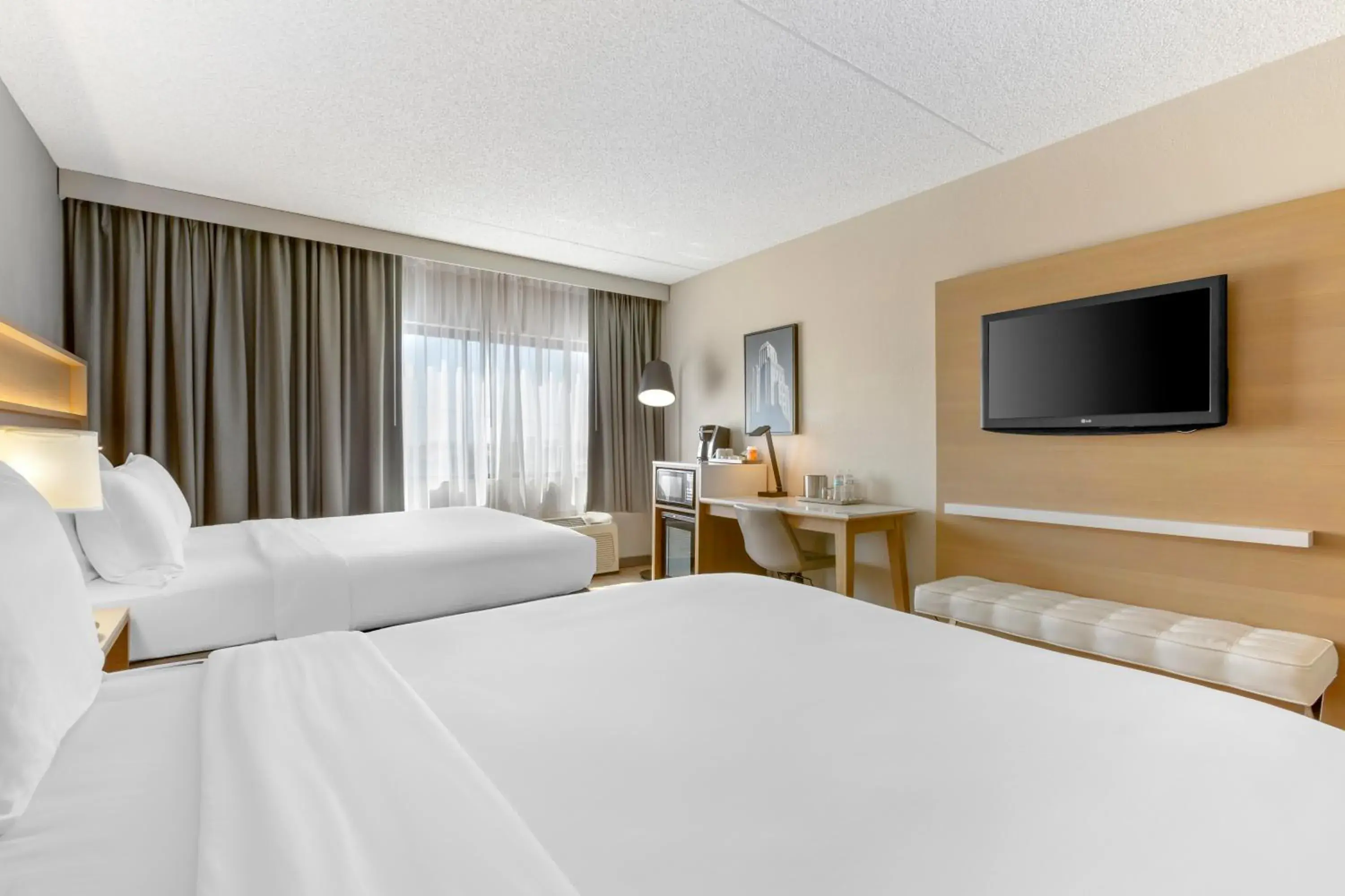 Queen Room with Two Queen Beds - Non Smoking in Radisson Hotel Casa Grande Queen Room with Two Queen Beds - Non Smoking in Radisson Hotel Casa Grande