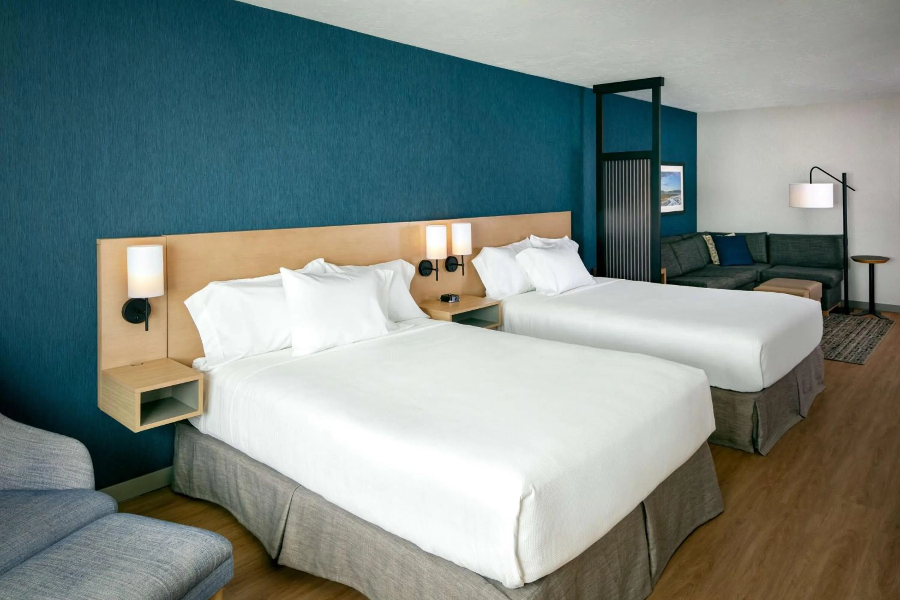 Bedroom, Bed in Hyatt Place Fairbanks