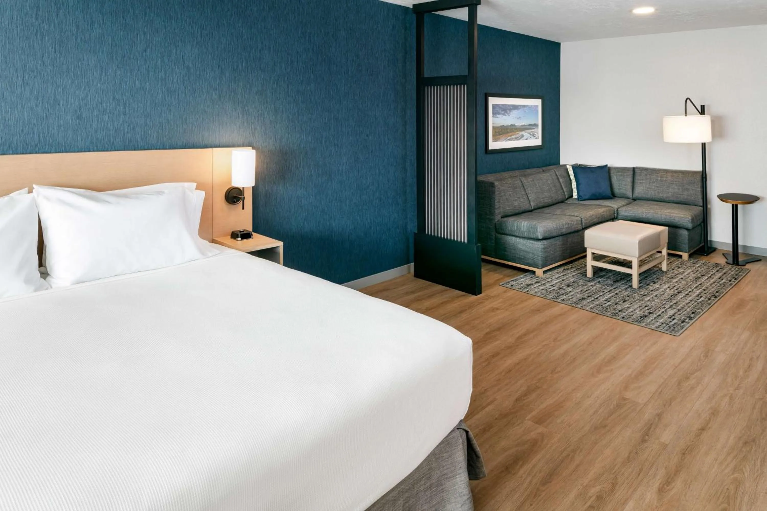 Bedroom, Bed in Hyatt Place Fairbanks