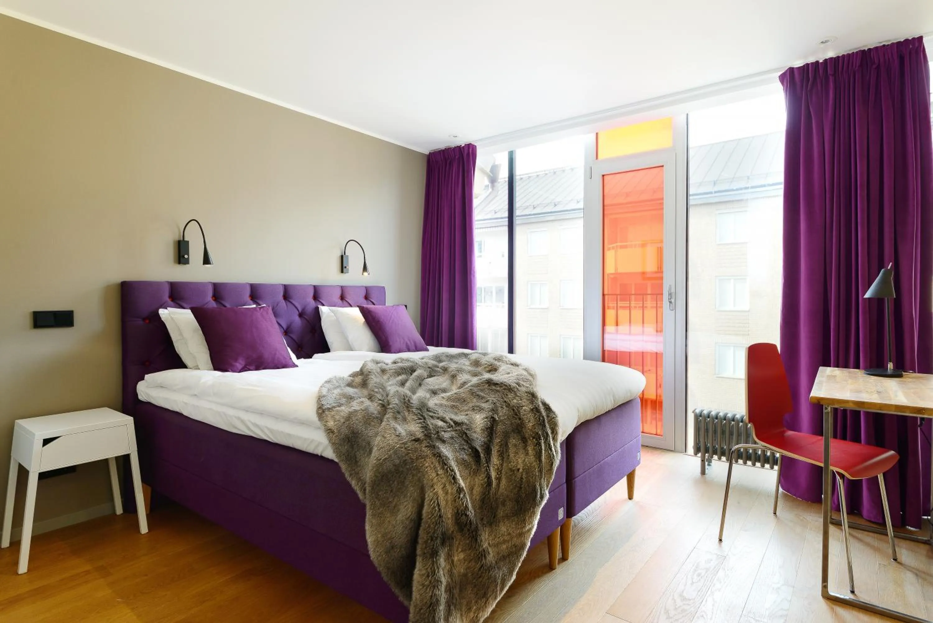 Bedroom, Bed in Hellstens Glashus