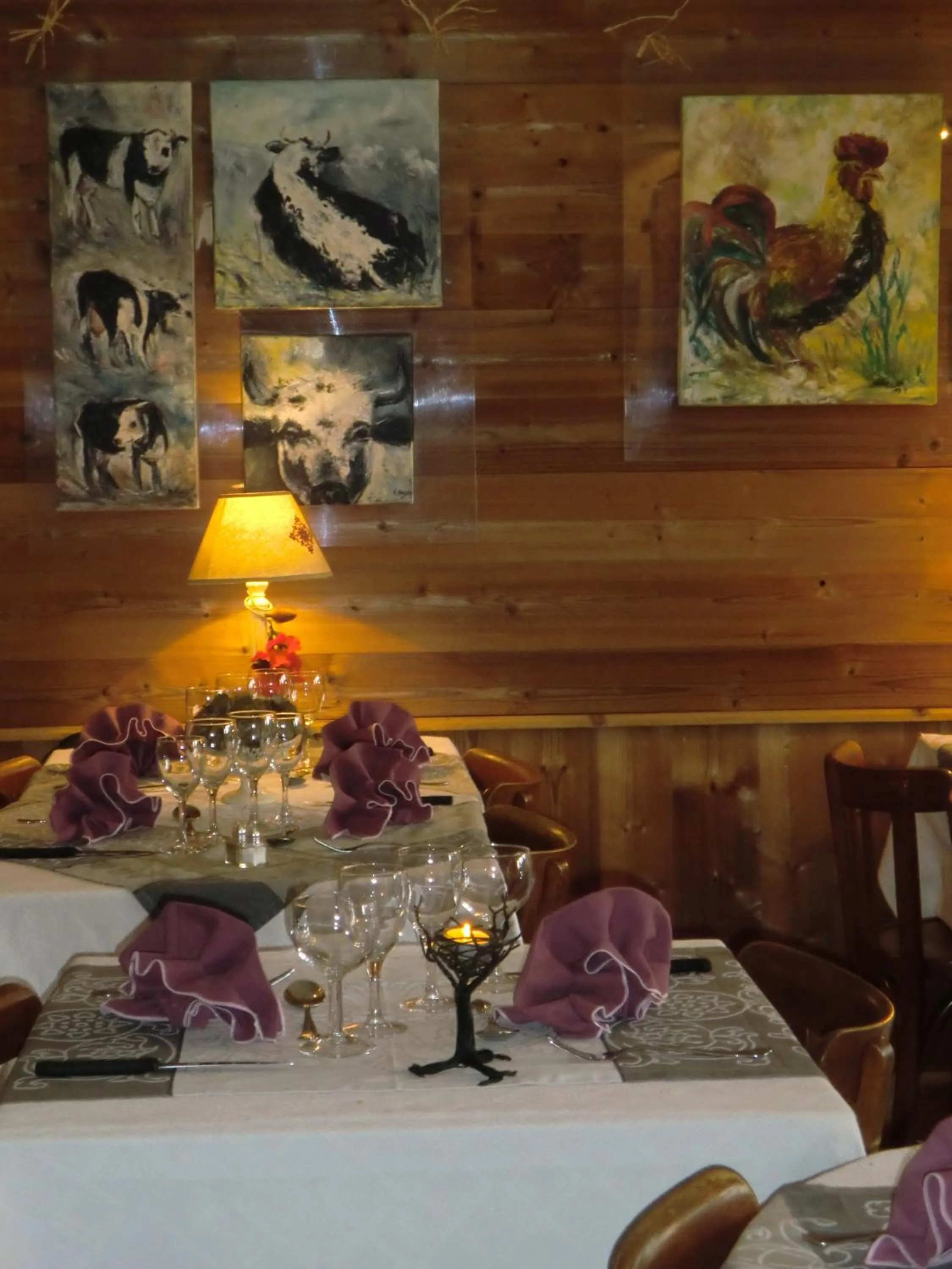 Restaurant/places to eat in Hôtel La Vallée