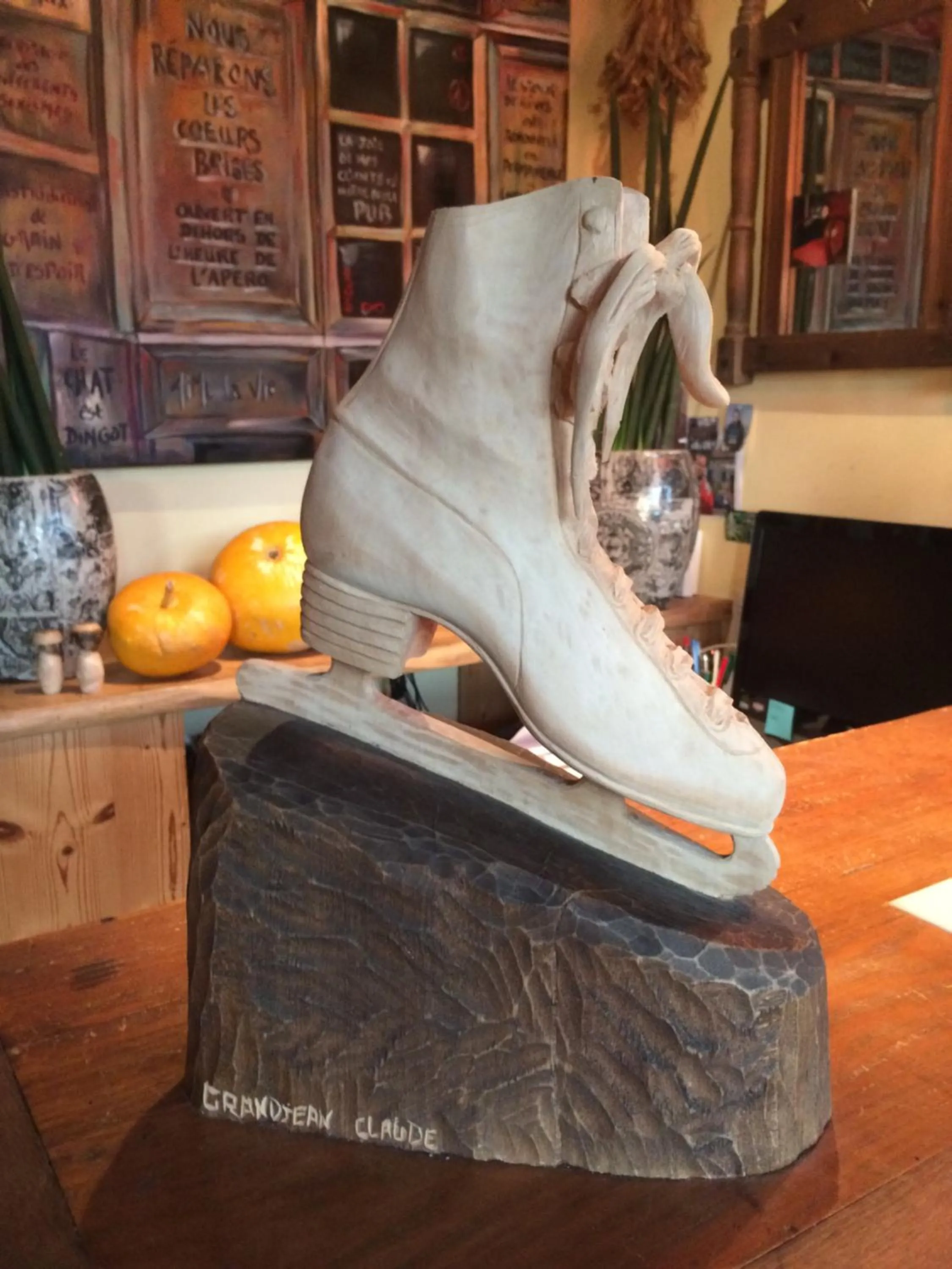 Lobby or reception in Hôtel La Vallée