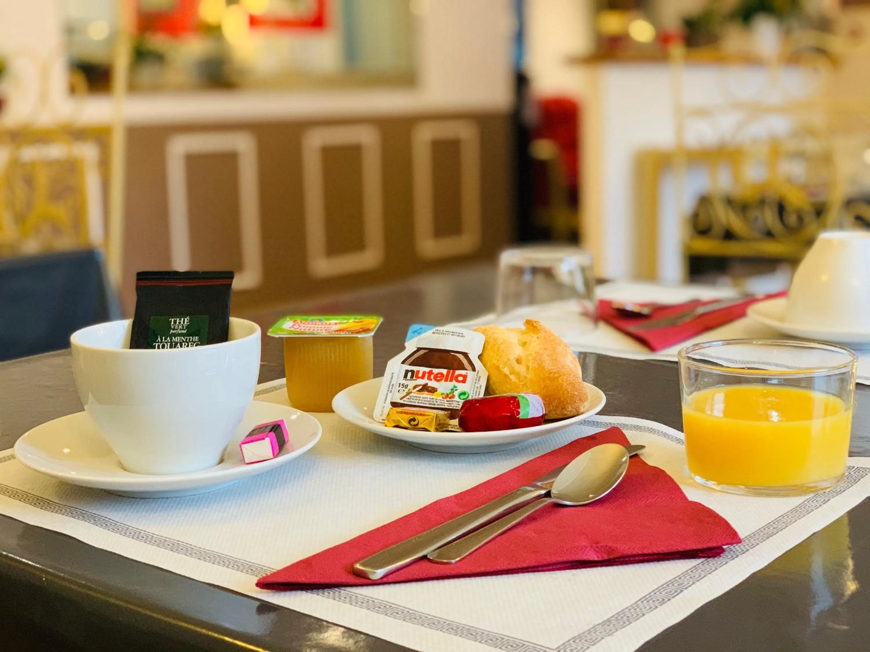 Breakfast in Hôtel Trianon Tours