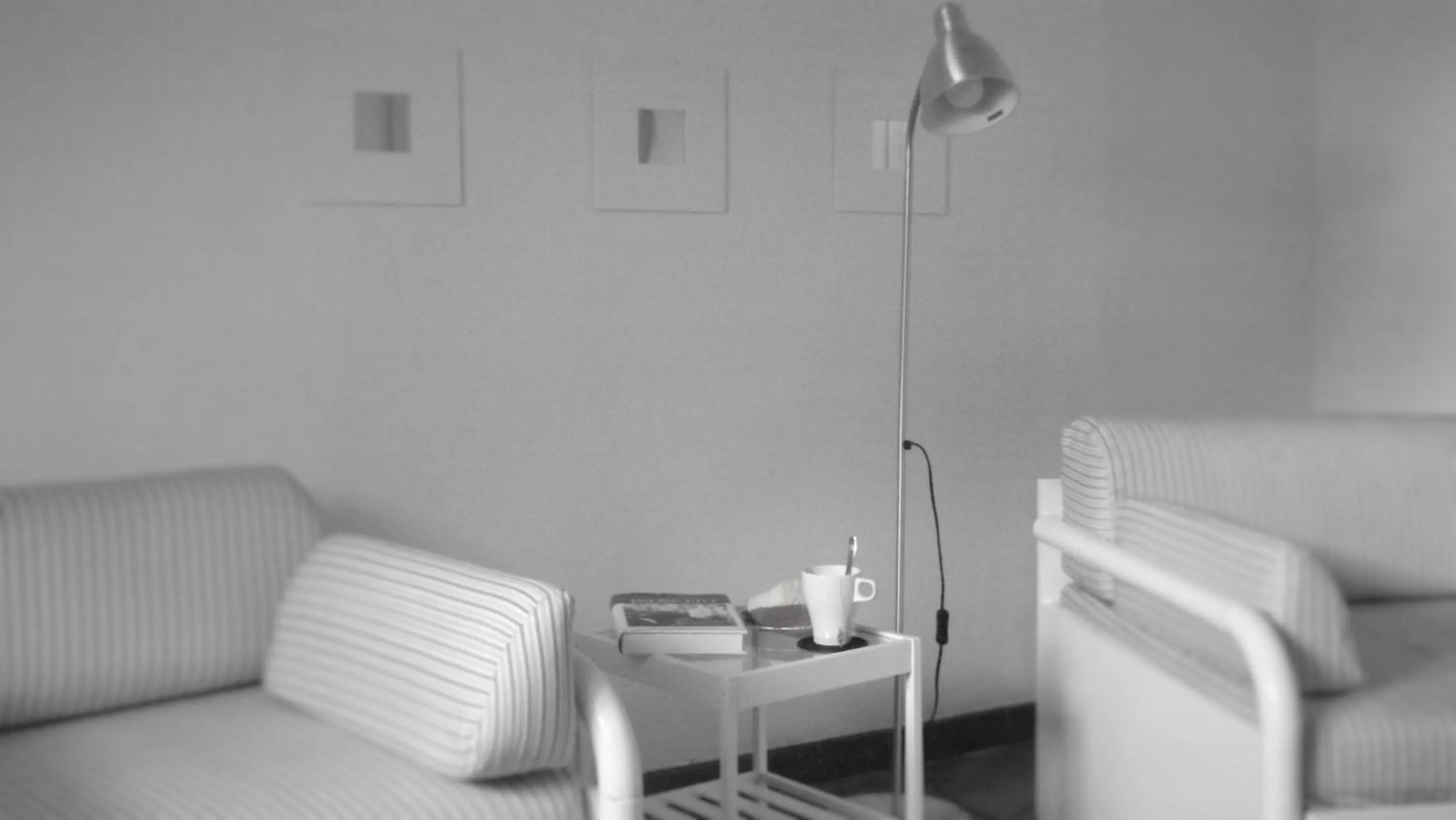 Seating area in Domus Tua