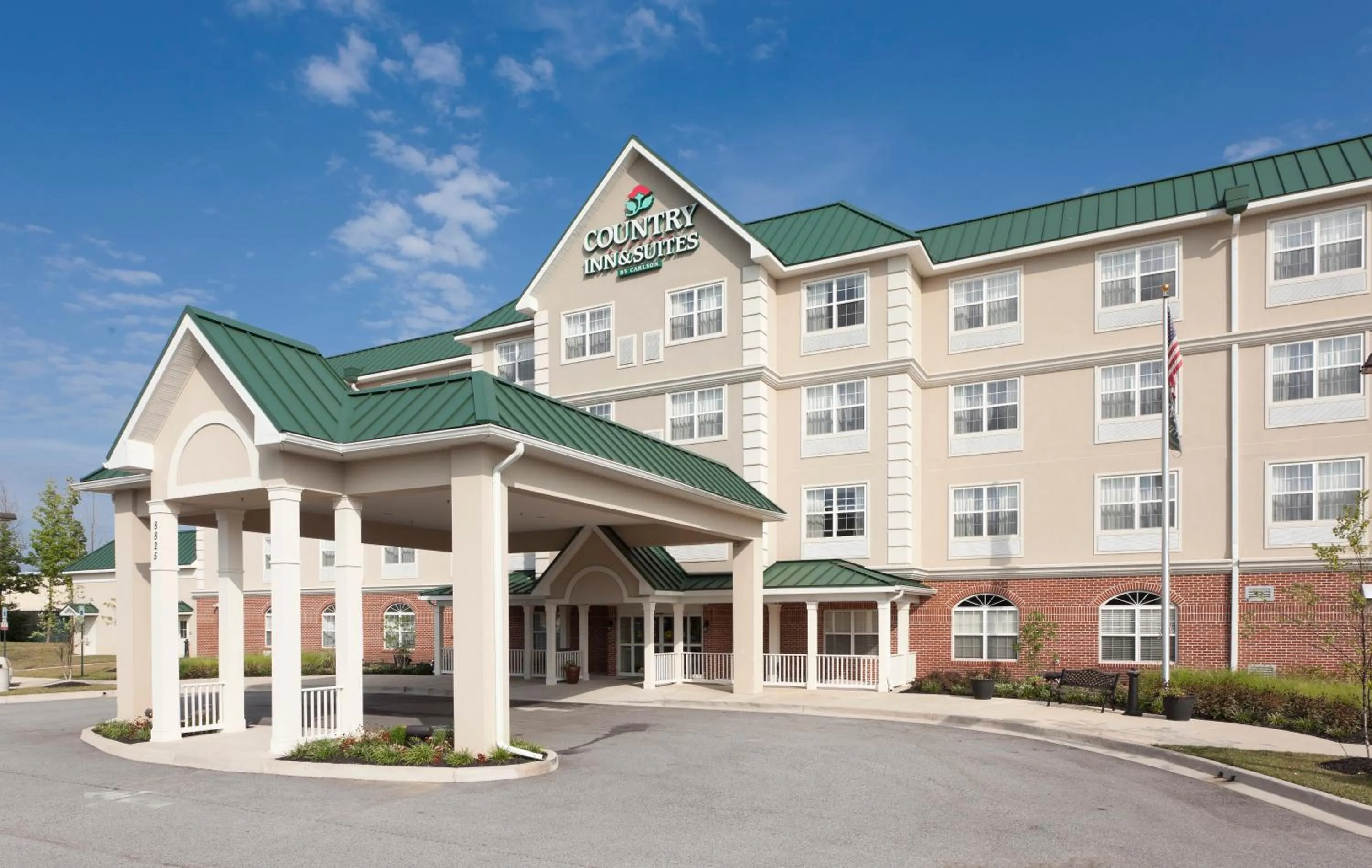 Property building in Country Inn & Suites by Radisson, Baltimore North, MD