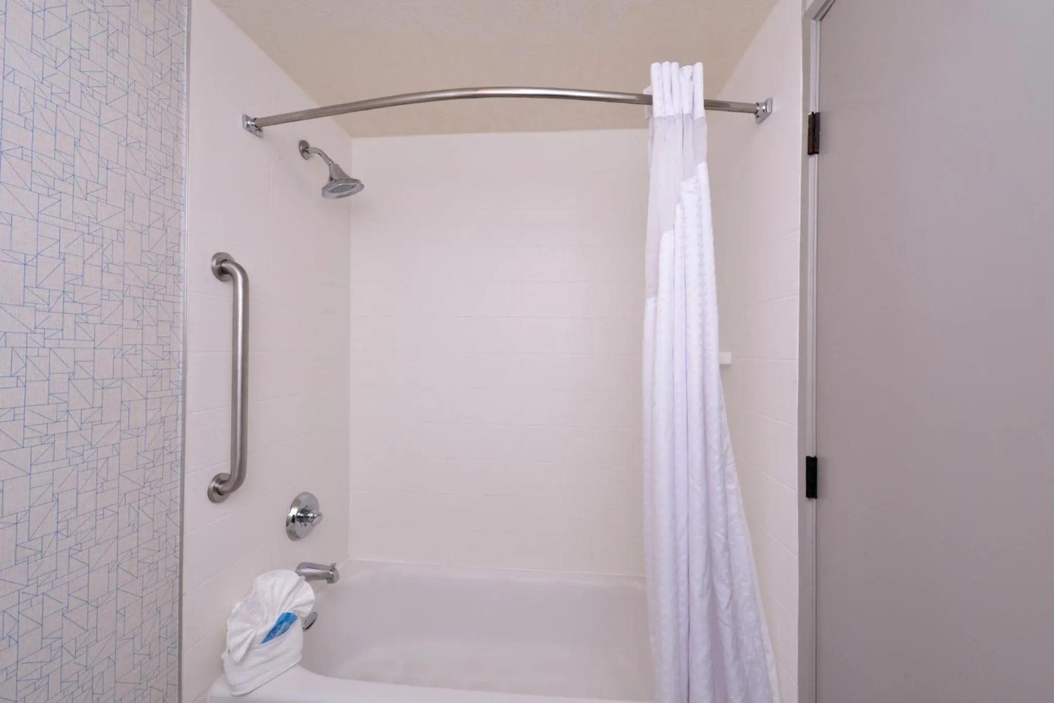 Bathroom in Holiday Inn Express Palm Desert by IHG