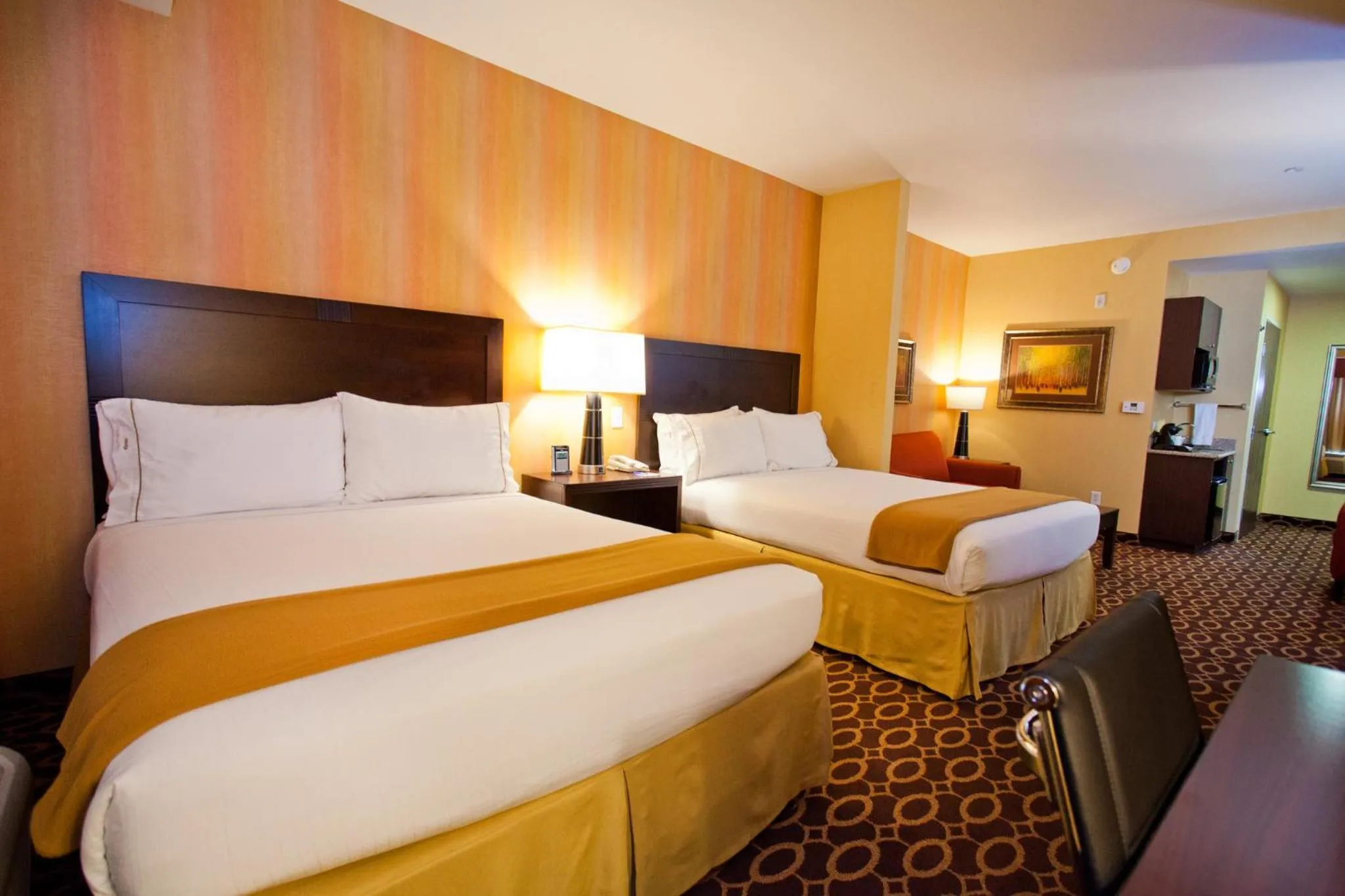 Photo of the whole room, Bed in Holiday Inn Express & Suites Sacramento NE Cal Expo by IHG