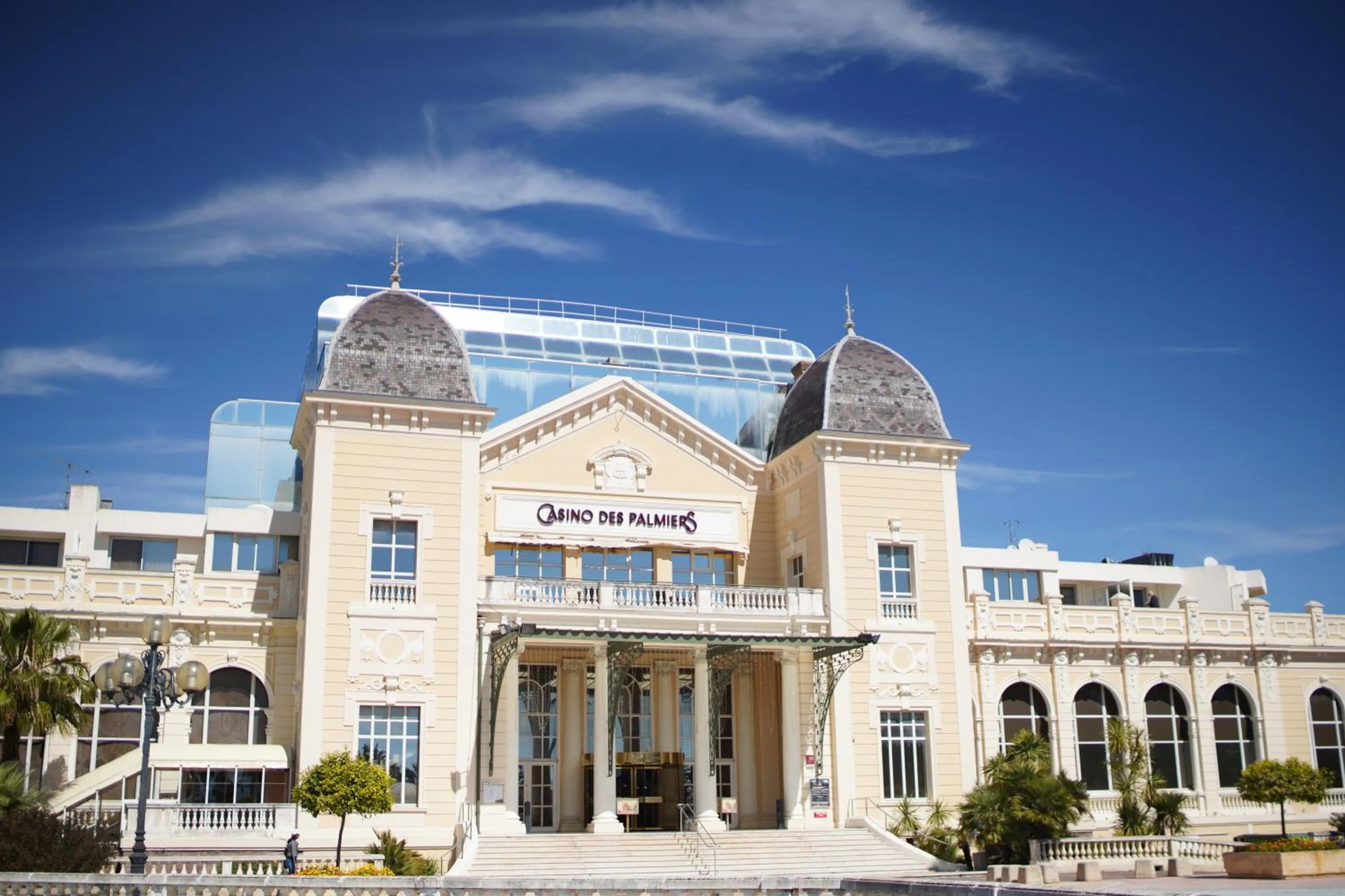 Property building in Casino Hôtel des Palmiers