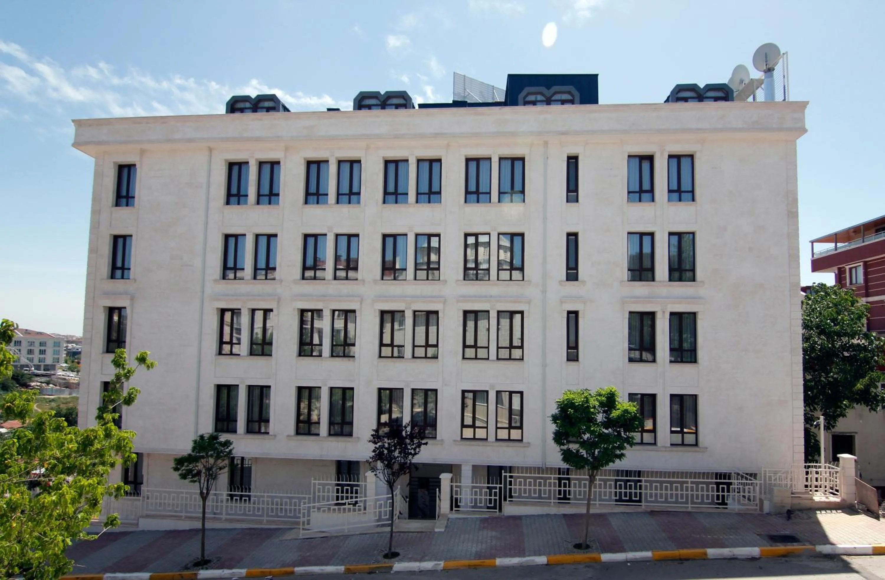 Facade/entrance in Zin D Home Otel Cekmeköy