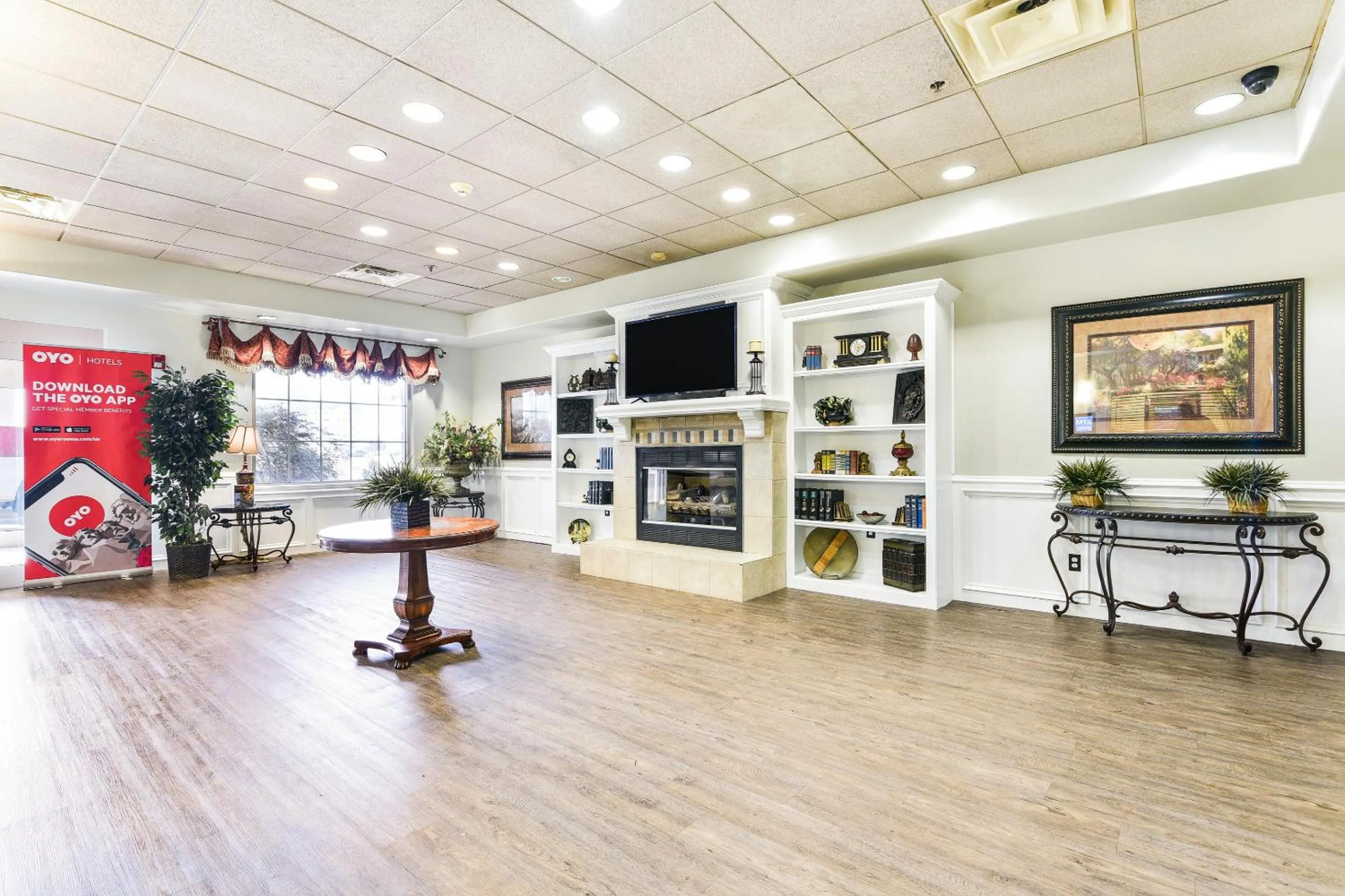 Lobby or reception in OYO Townhouse Oklahoma City Airport