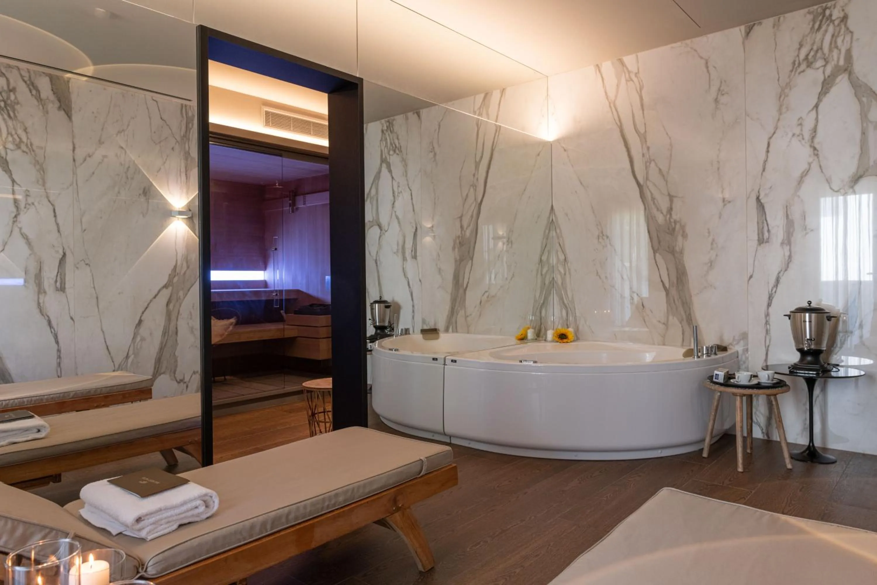 Spa and wellness centre/facilities, Bed in MarePineta Resort