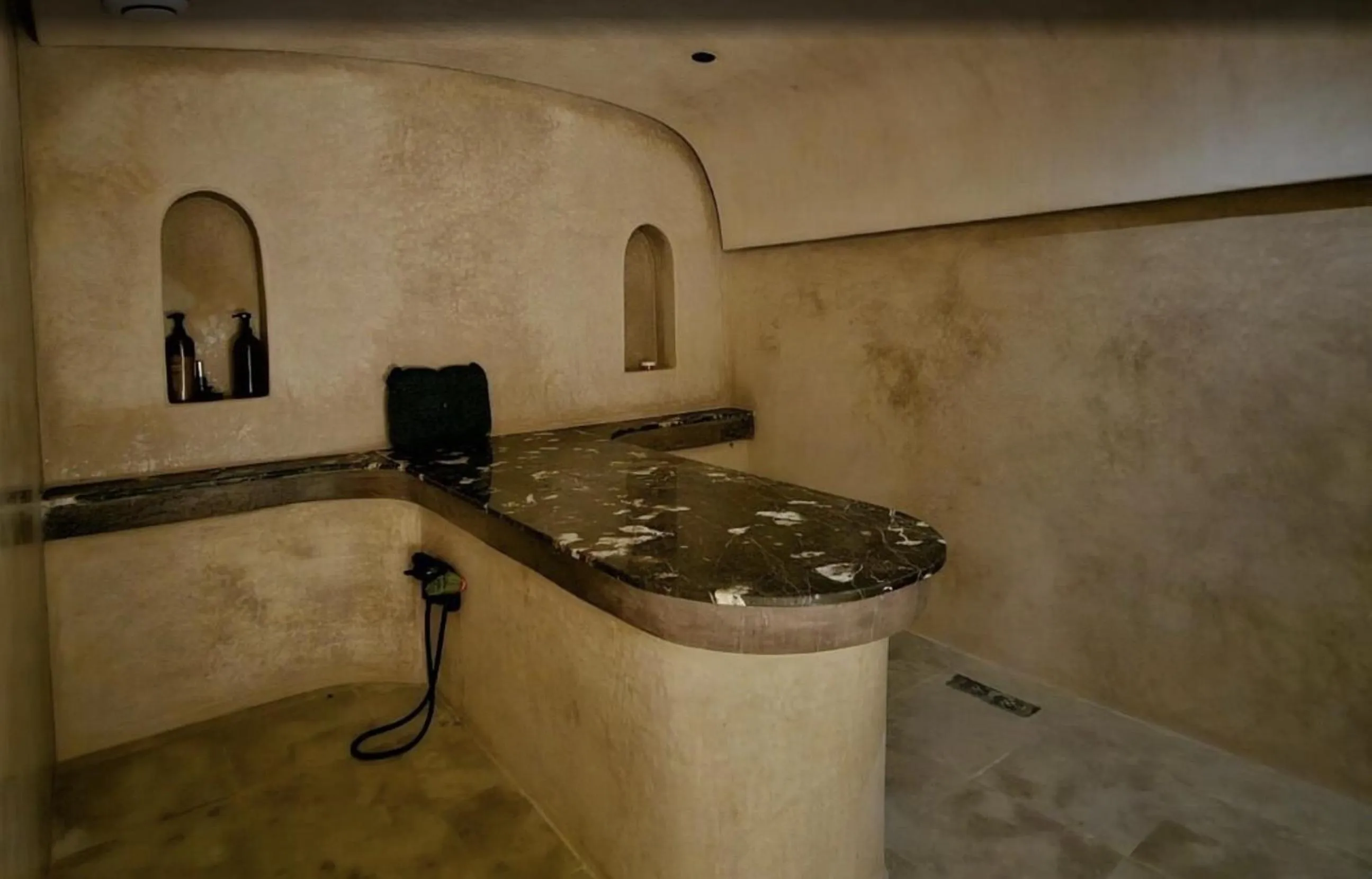 Steam room in Melliber Appart Hotel