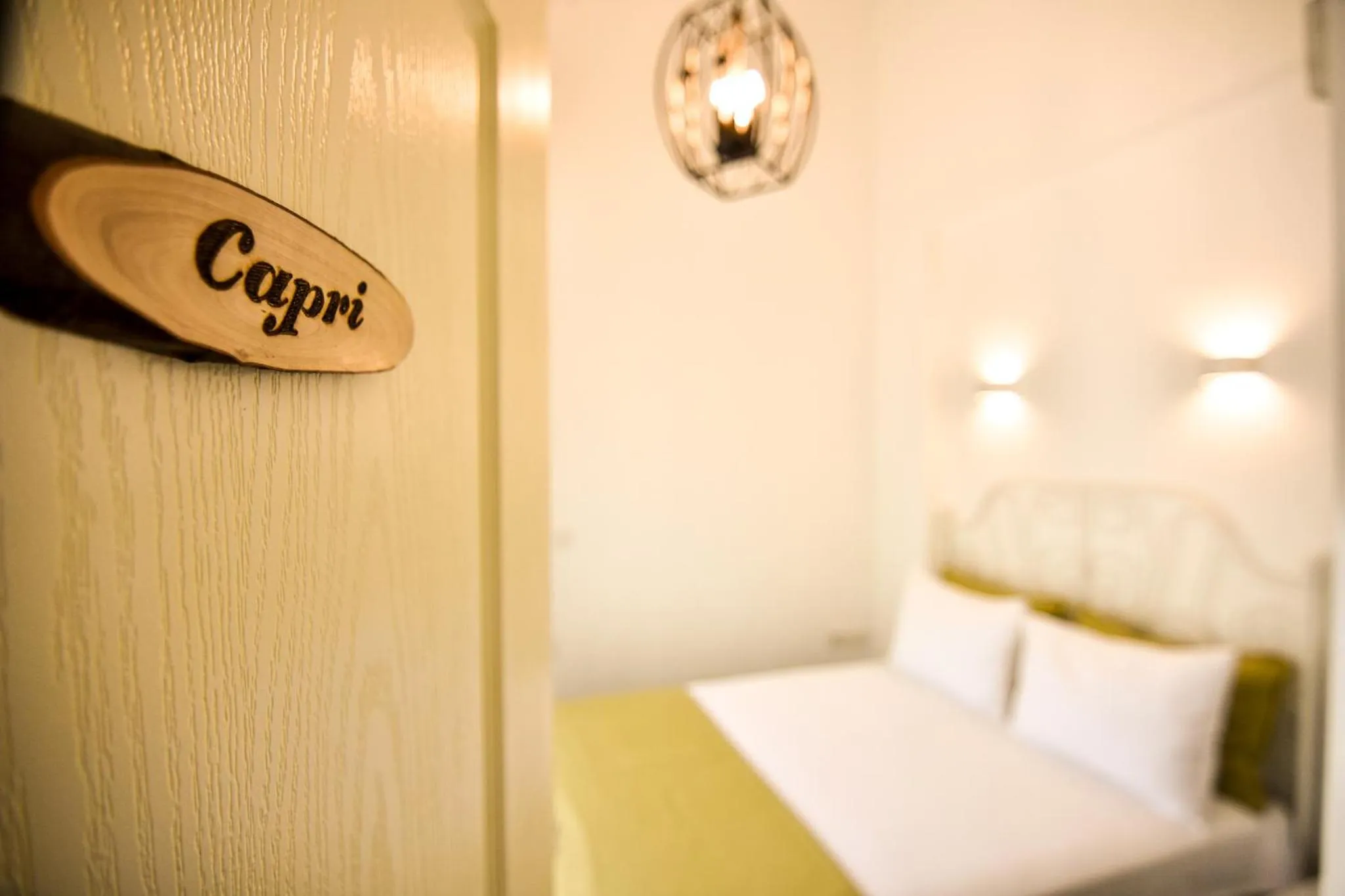 Photo of the whole room, Bed in Faro Alacati