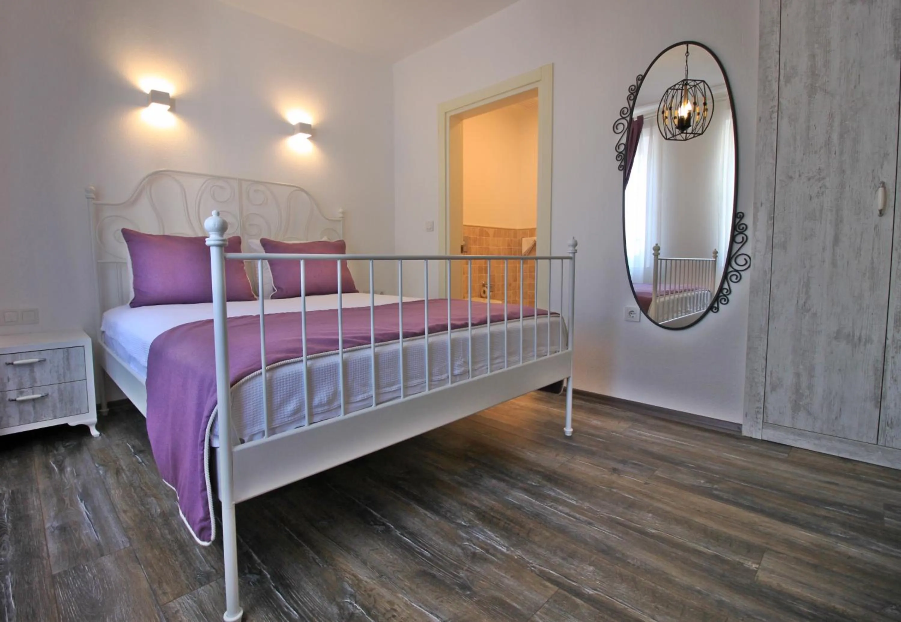 Photo of the whole room, Bed in Faro Alacati