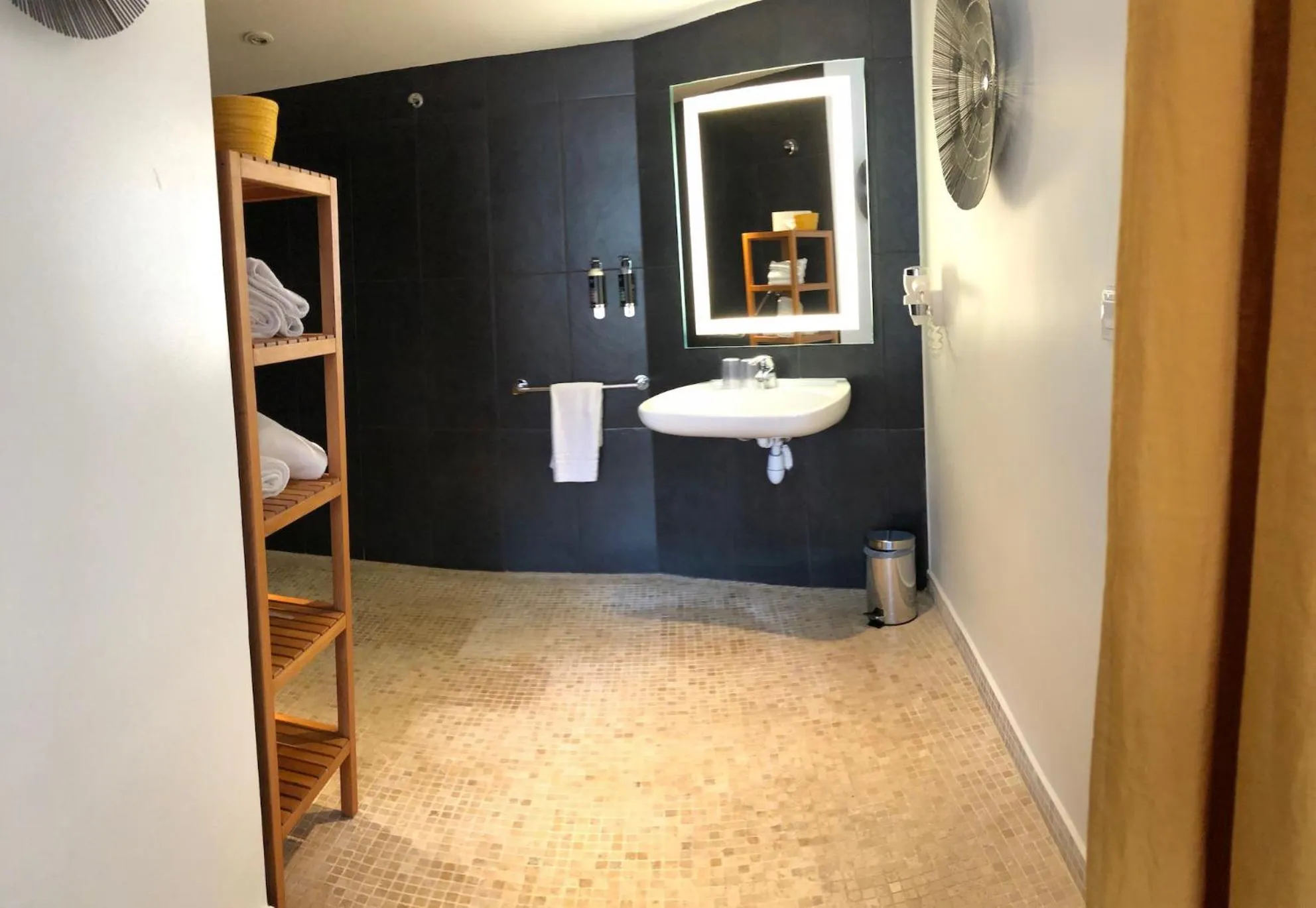 Shower in Boutique Hotel & Spa la Villa Cap Ferrat