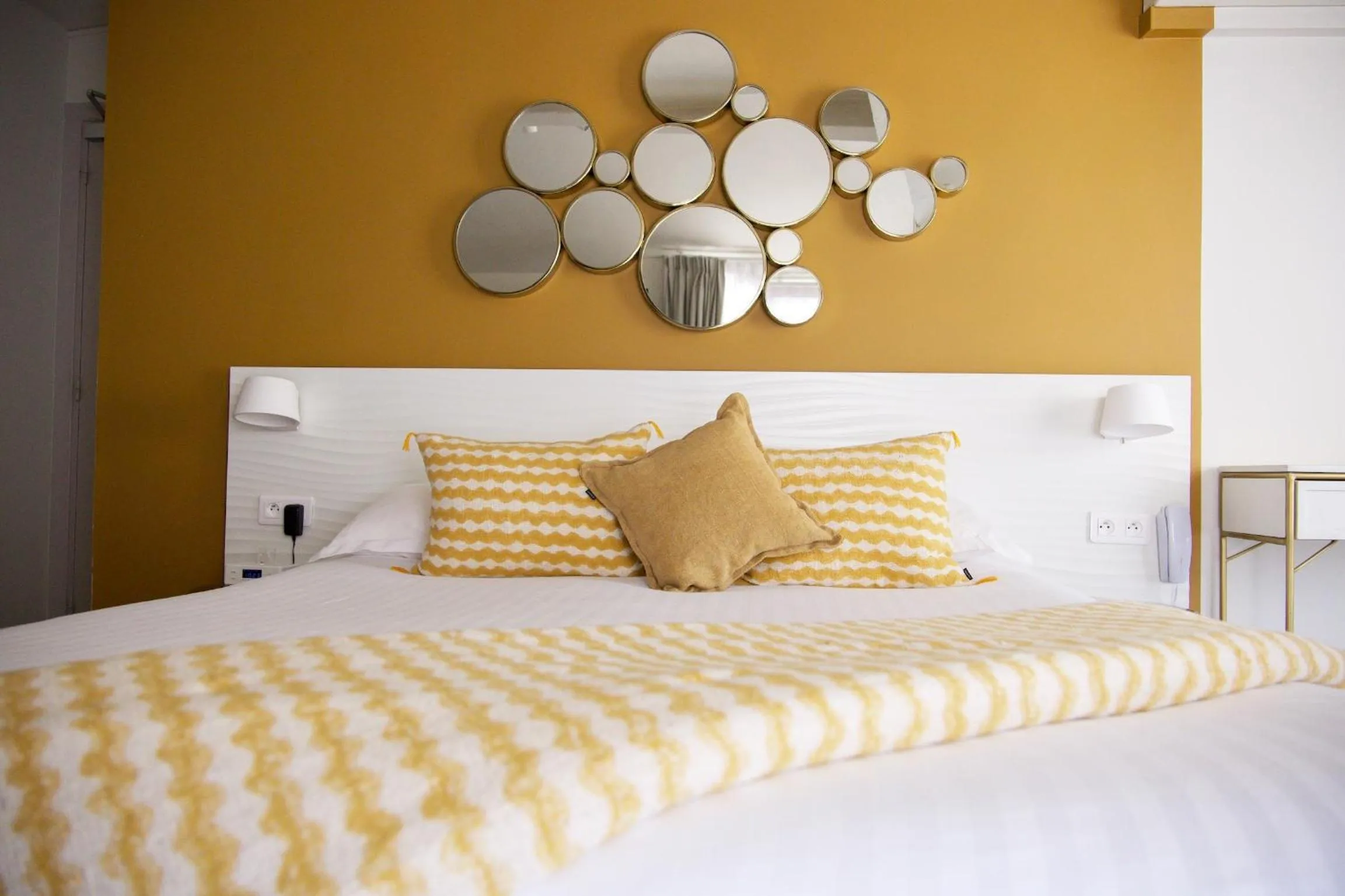 Bed in Boutique Hotel & Spa la Villa Cap Ferrat