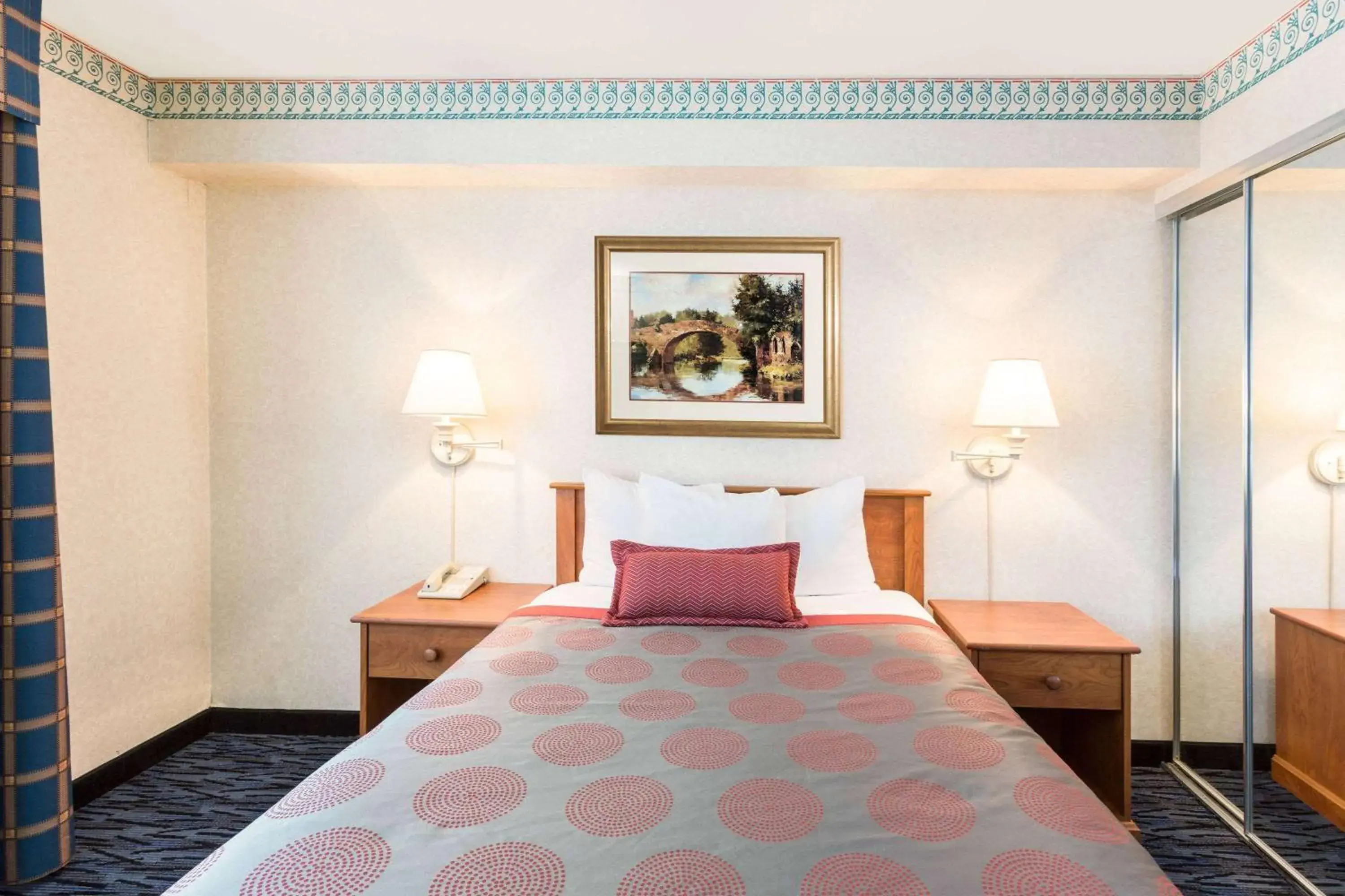 Double Room - Non-Smoking in Ramada by Wyndham Kent Seattle Area Double Room - Non-Smoking in Ramada by Wyndham Kent Seattle Area