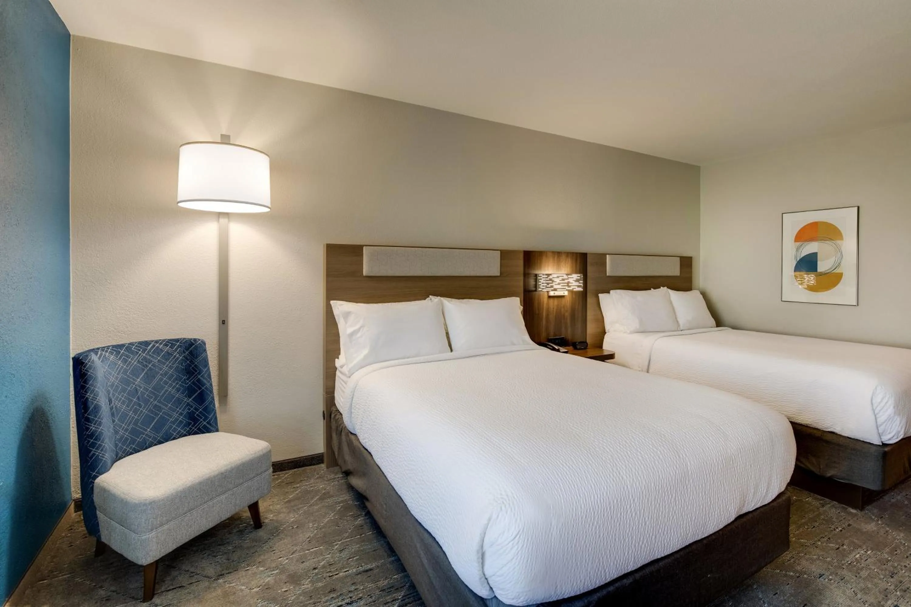 Photo of the whole room, Bed in Holiday Inn Express I-95 Capitol Beltway - Largo by IHG
