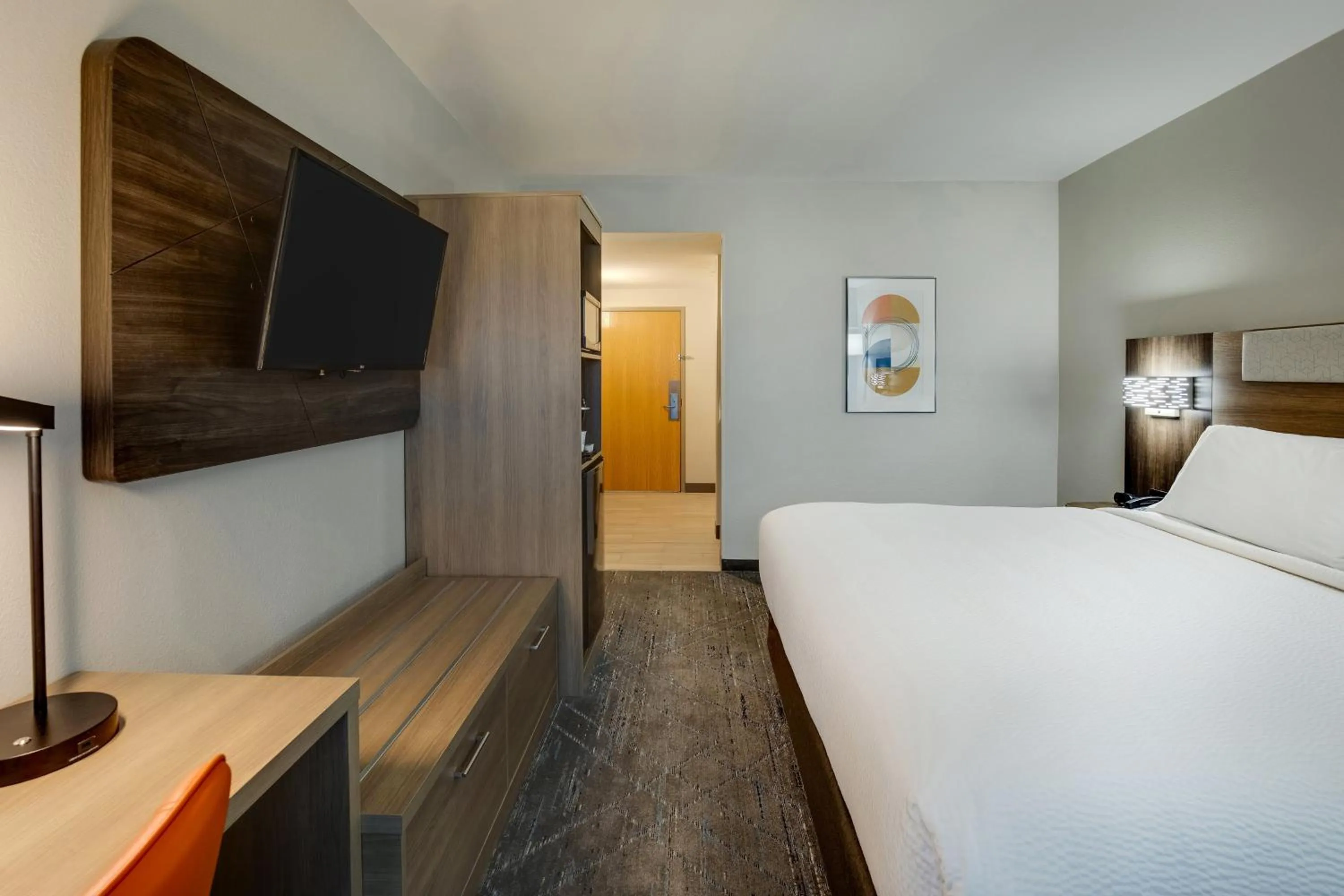 Photo of the whole room, Bed in Holiday Inn Express I-95 Capitol Beltway - Largo by IHG