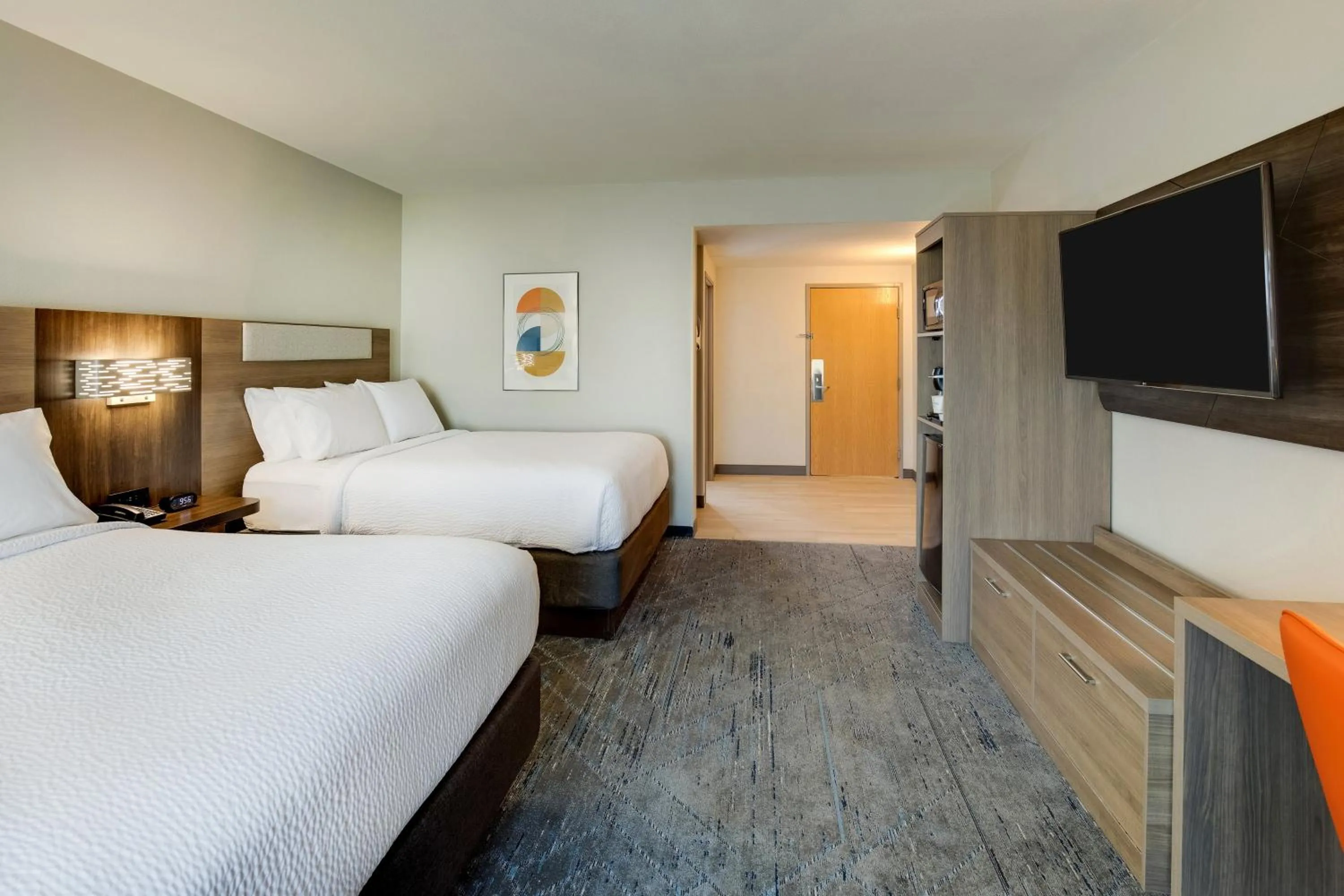 Photo of the whole room, Bed in Holiday Inn Express I-95 Capitol Beltway - Largo by IHG