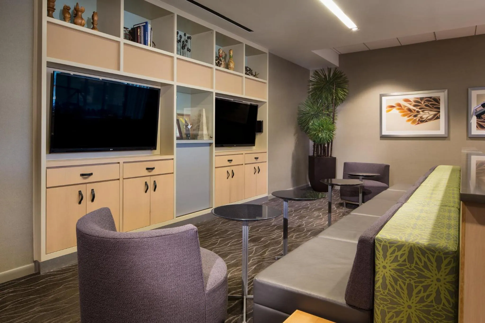 Property building in Holiday Inn Columbia East-Jessup by IHG