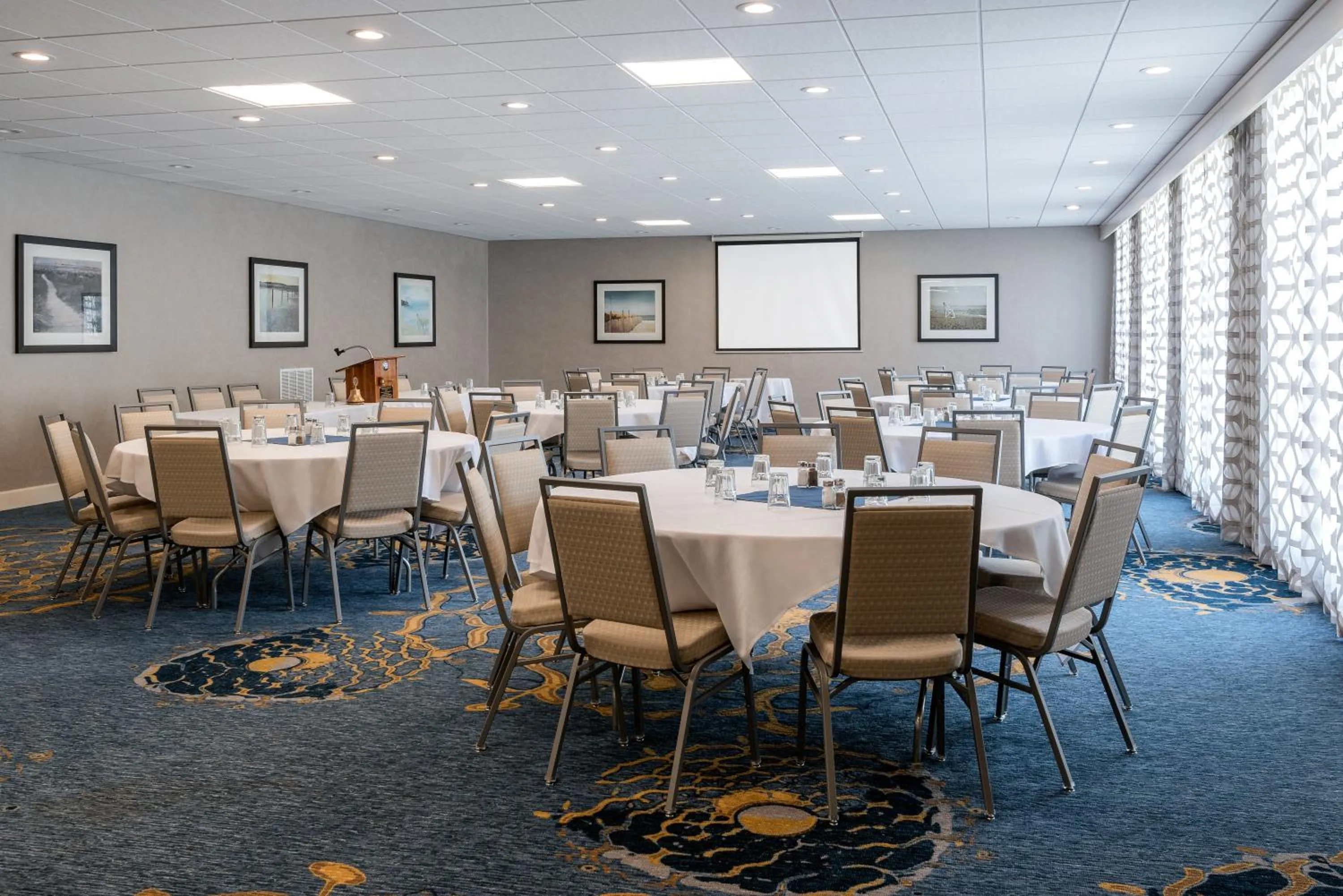 Meeting/conference room in Holiday Inn South Kingstown-Newport Area by IHG