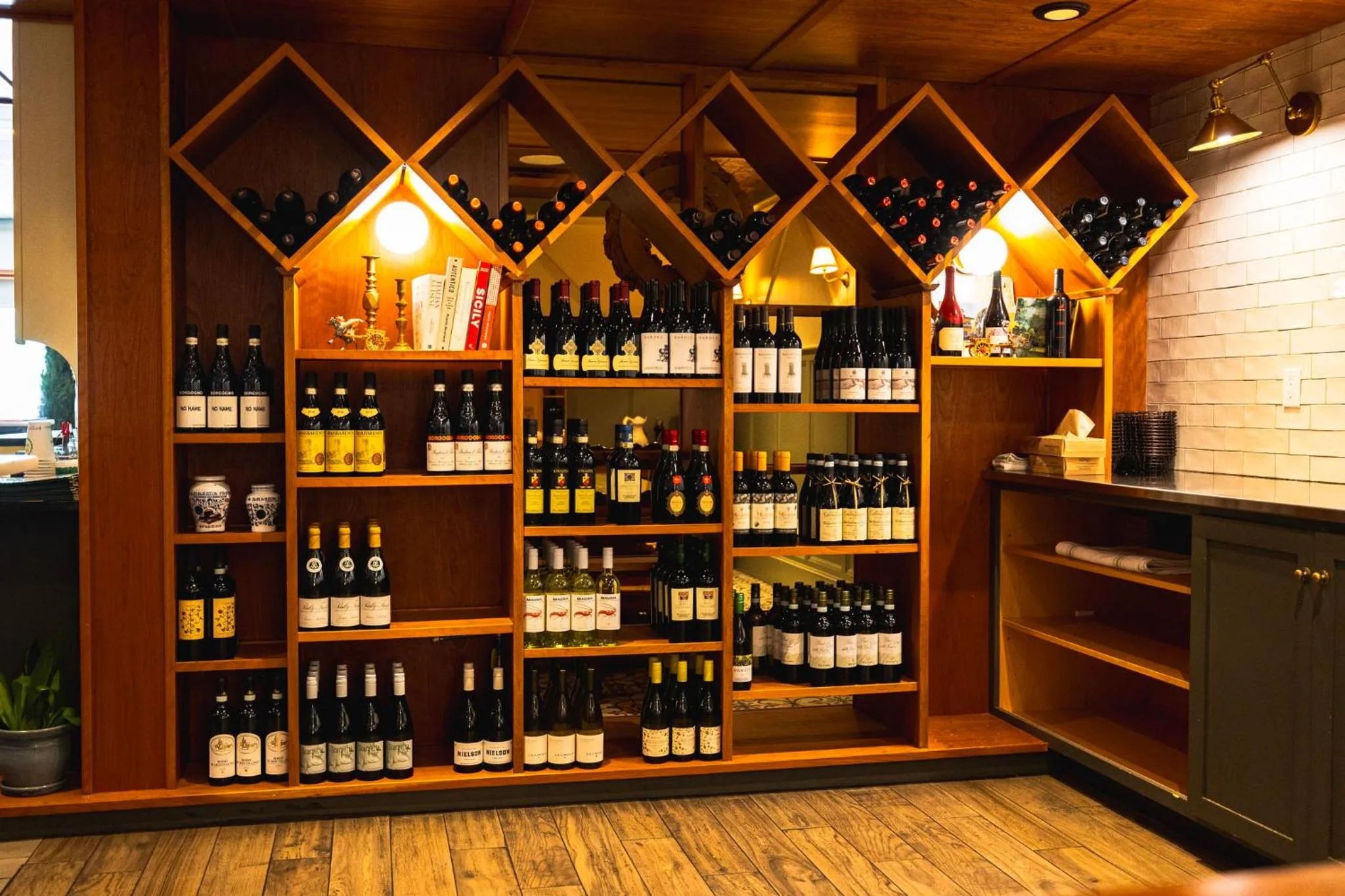 Restaurant/places to eat in Holiday Inn South Kingstown-Newport Area by IHG