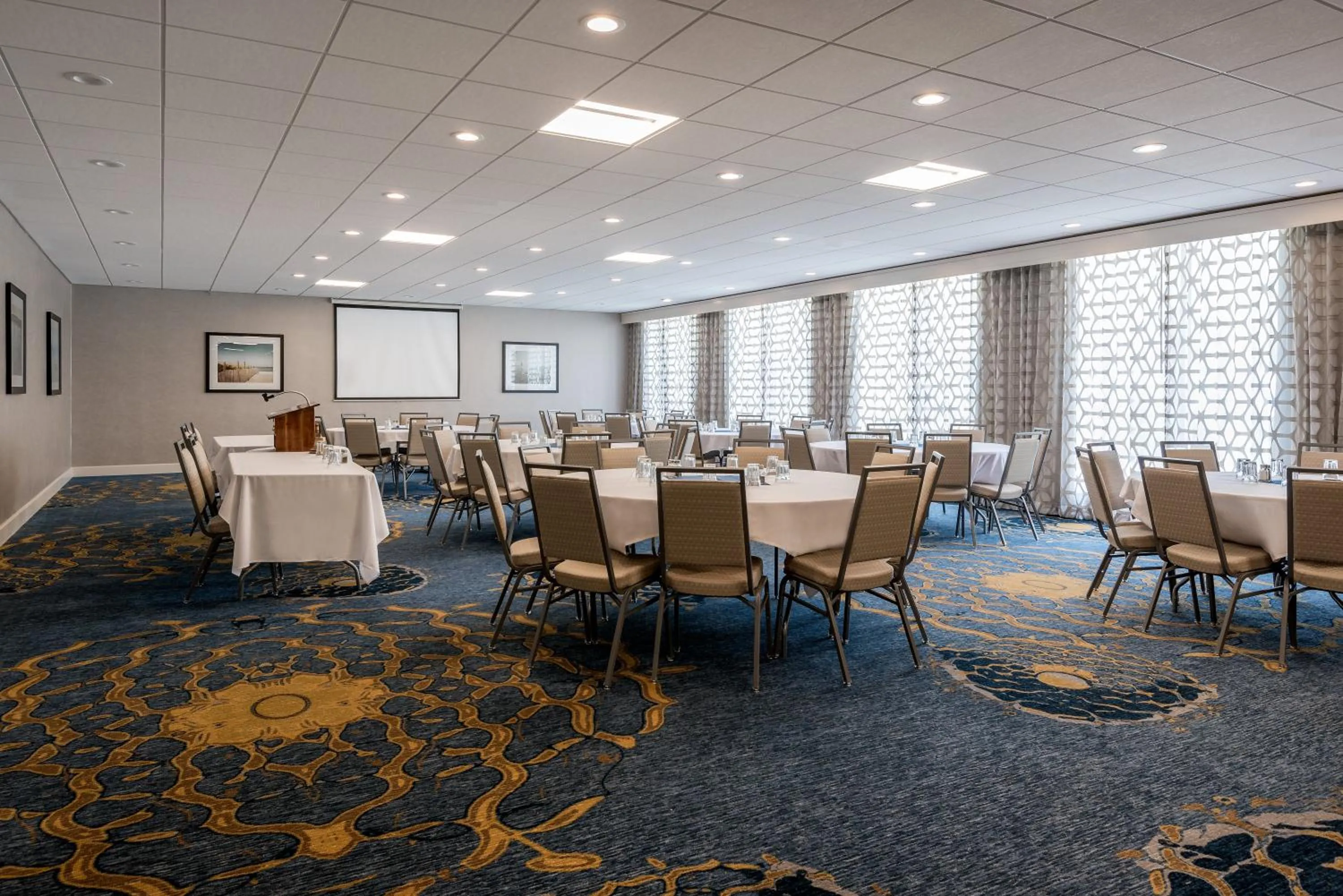 Meeting/conference room in Holiday Inn South Kingstown-Newport Area by IHG