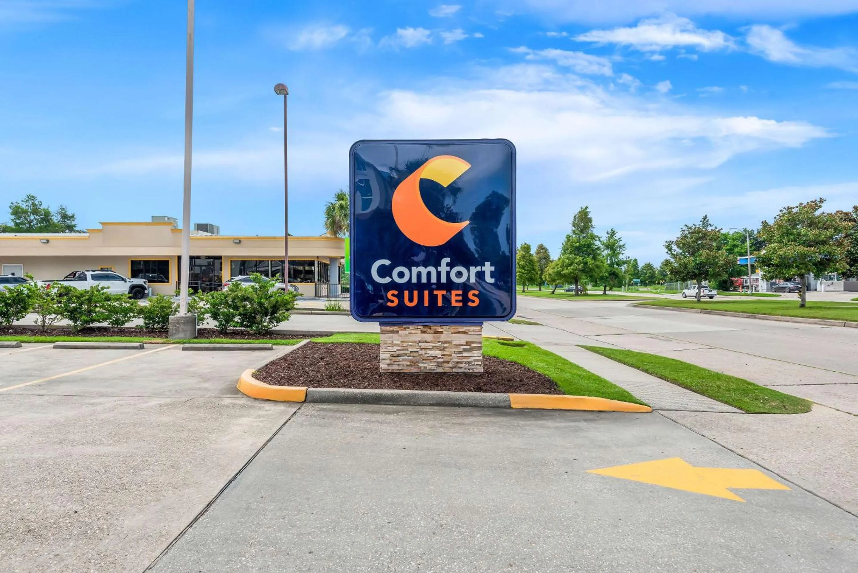 Property building in Comfort Suites New Orleans East